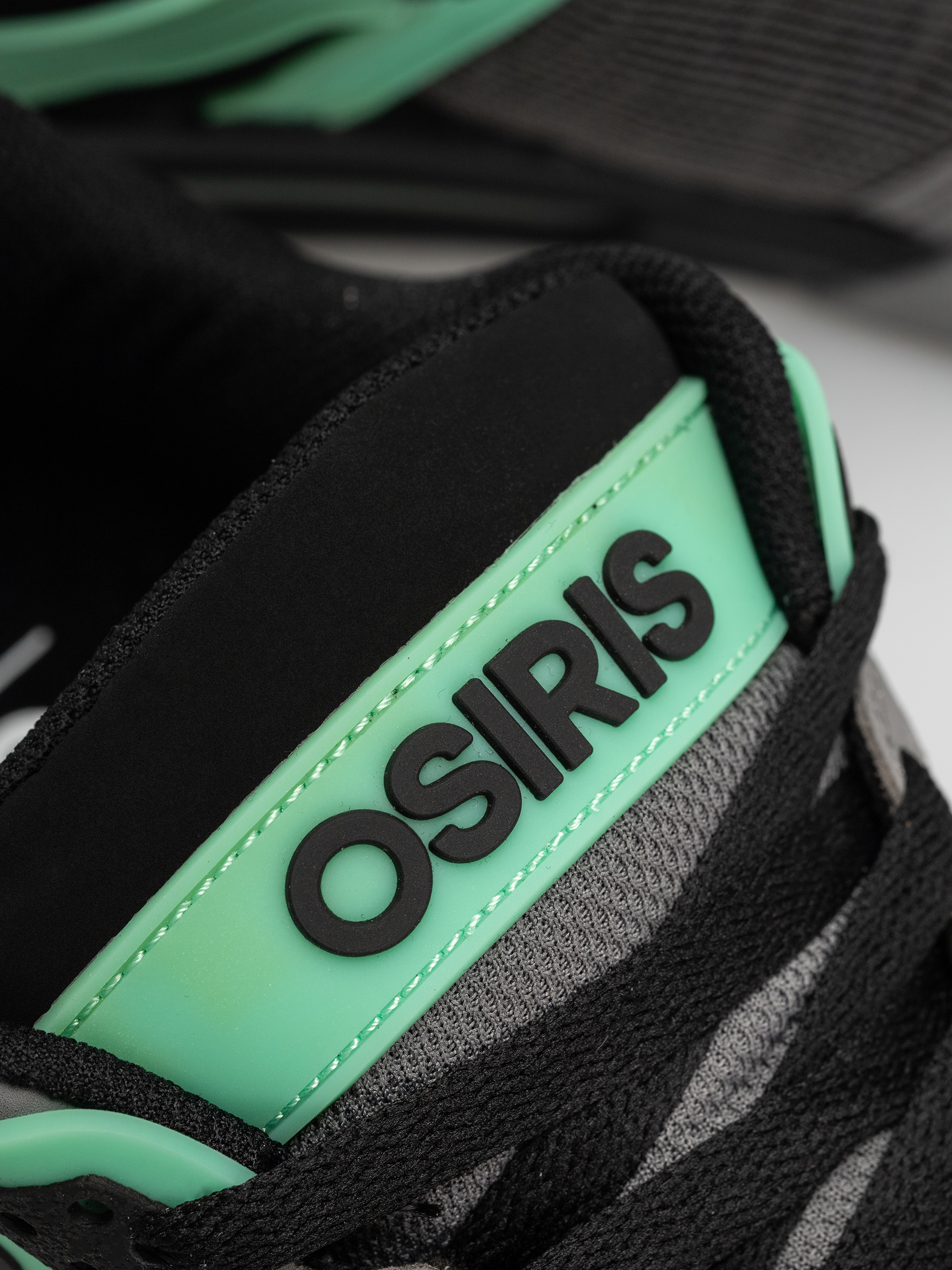 Buty Osiris Pixel (blk/chr/grn glow)