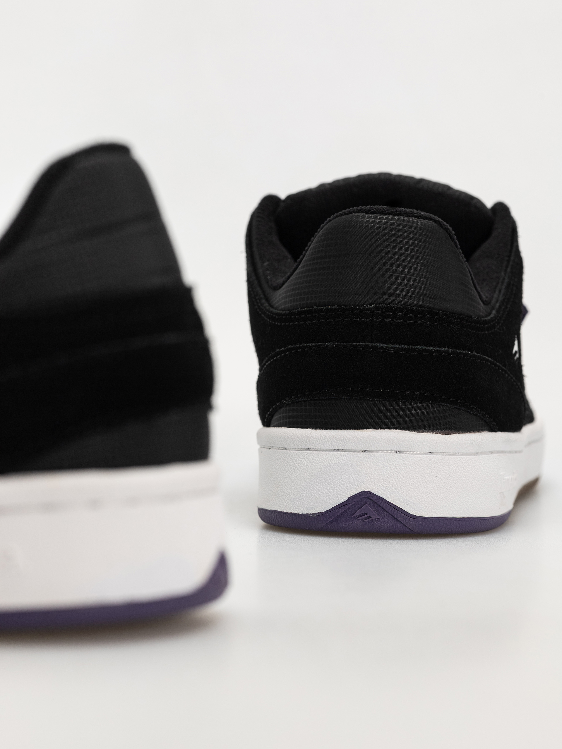 Buty Emerica Mute (black/white/gum)