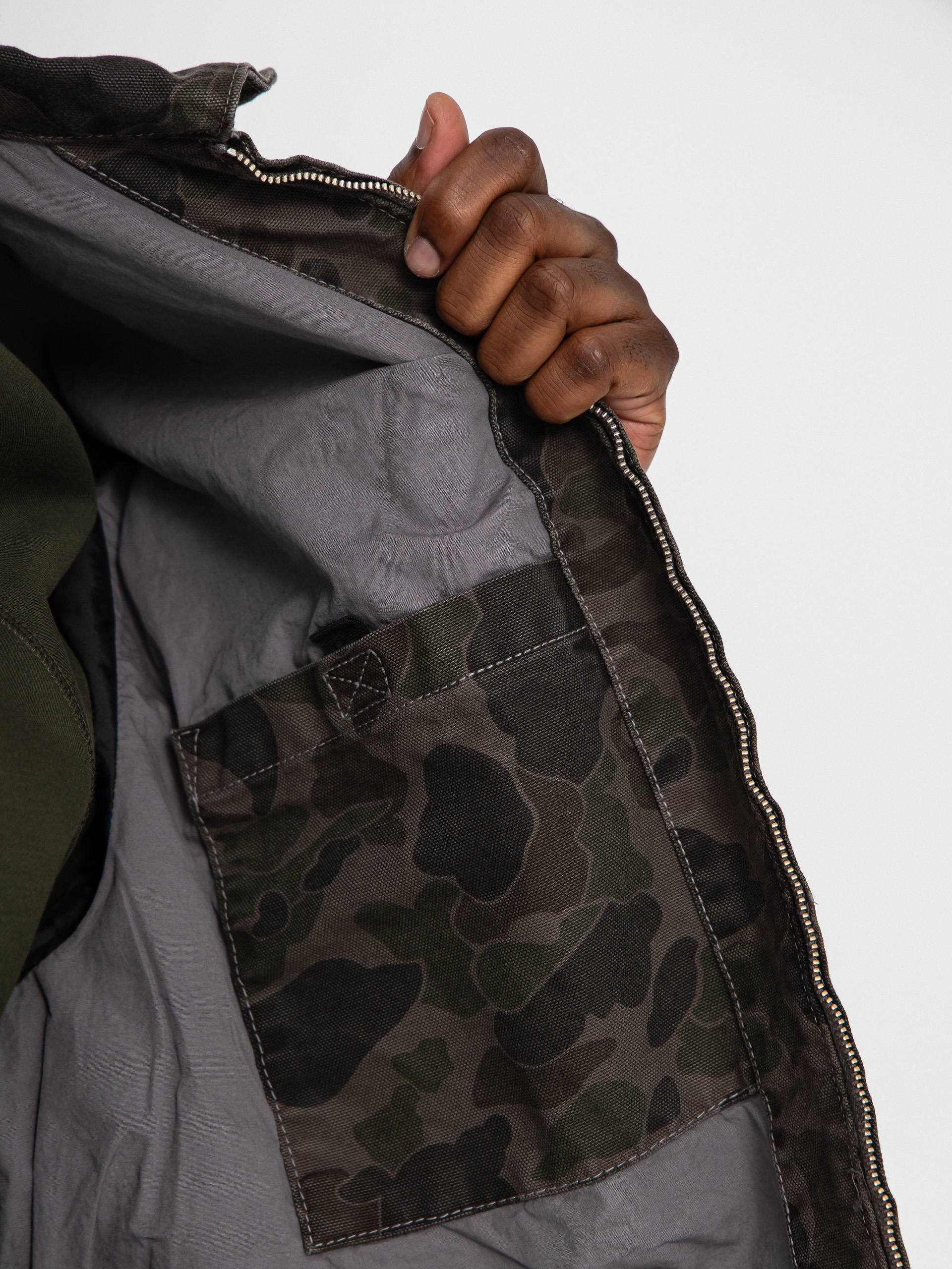 Kurtka Carhartt WIP Duck Detroit (camo duck/green/porphyry/garment dyed)