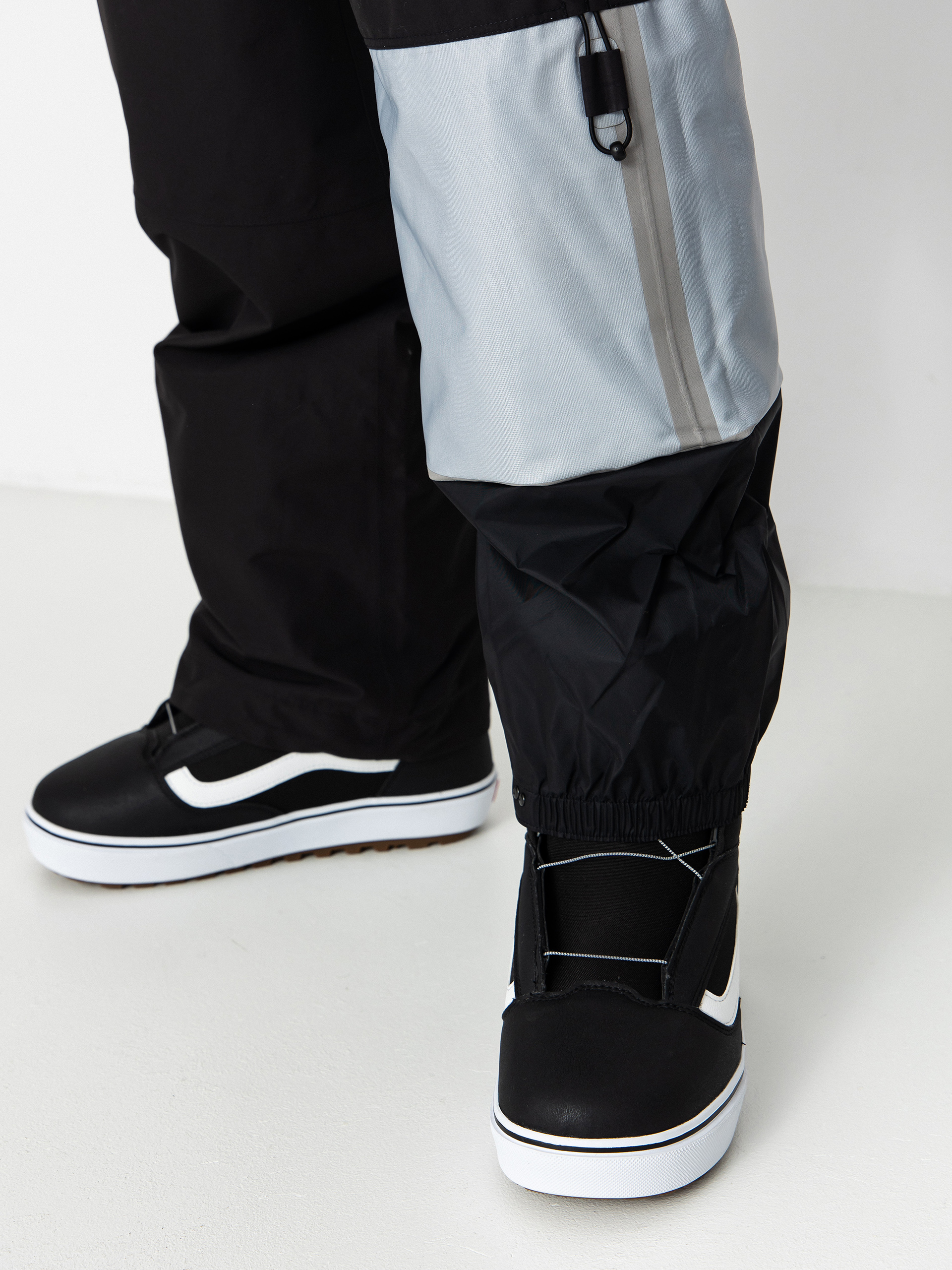 Męskie Spodnie snowboardowe Vans MTE High Country 3L 2.0 (black)