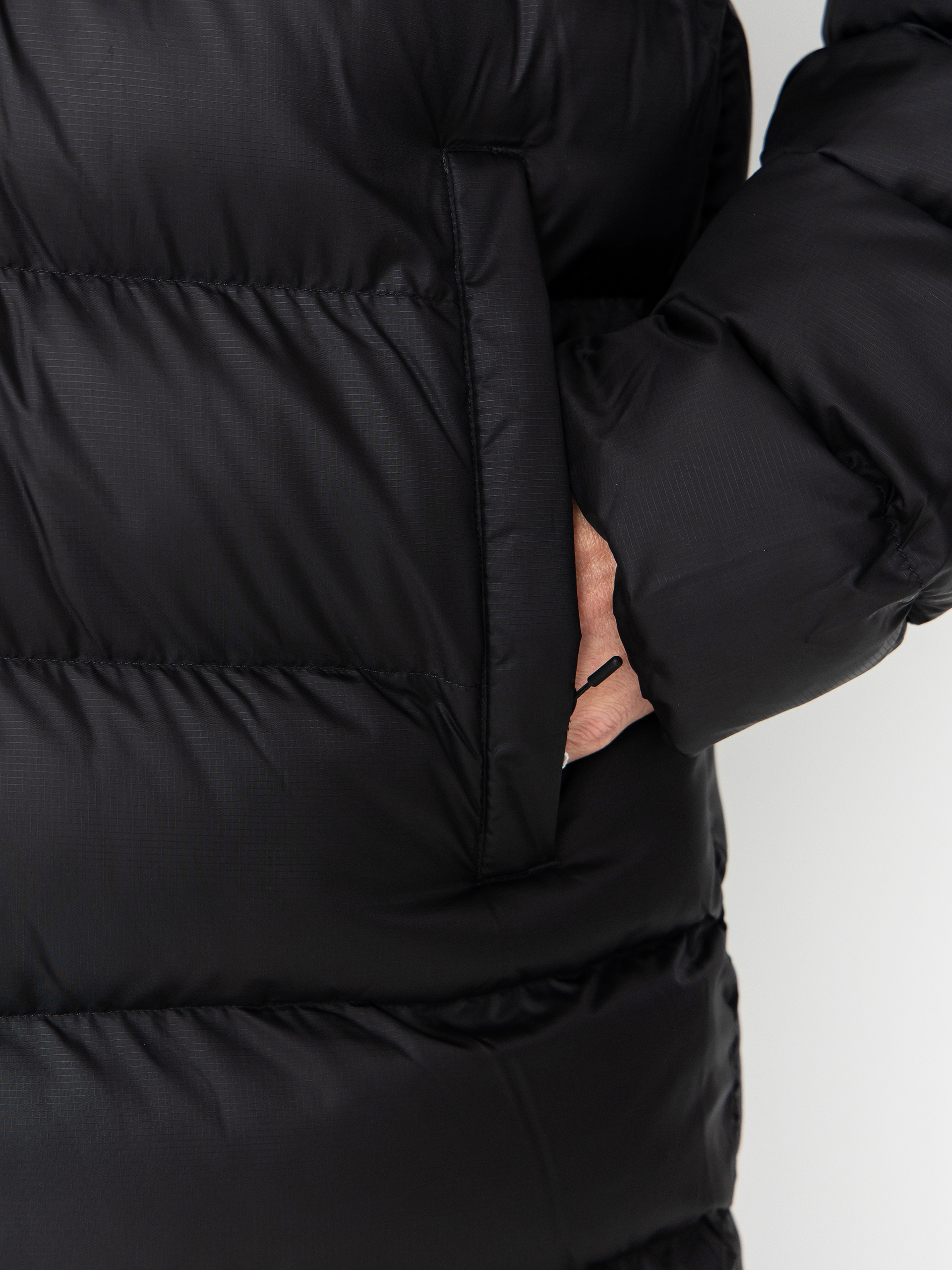 Kurtka Helly Hansen Oslo Puffy Parka (black)