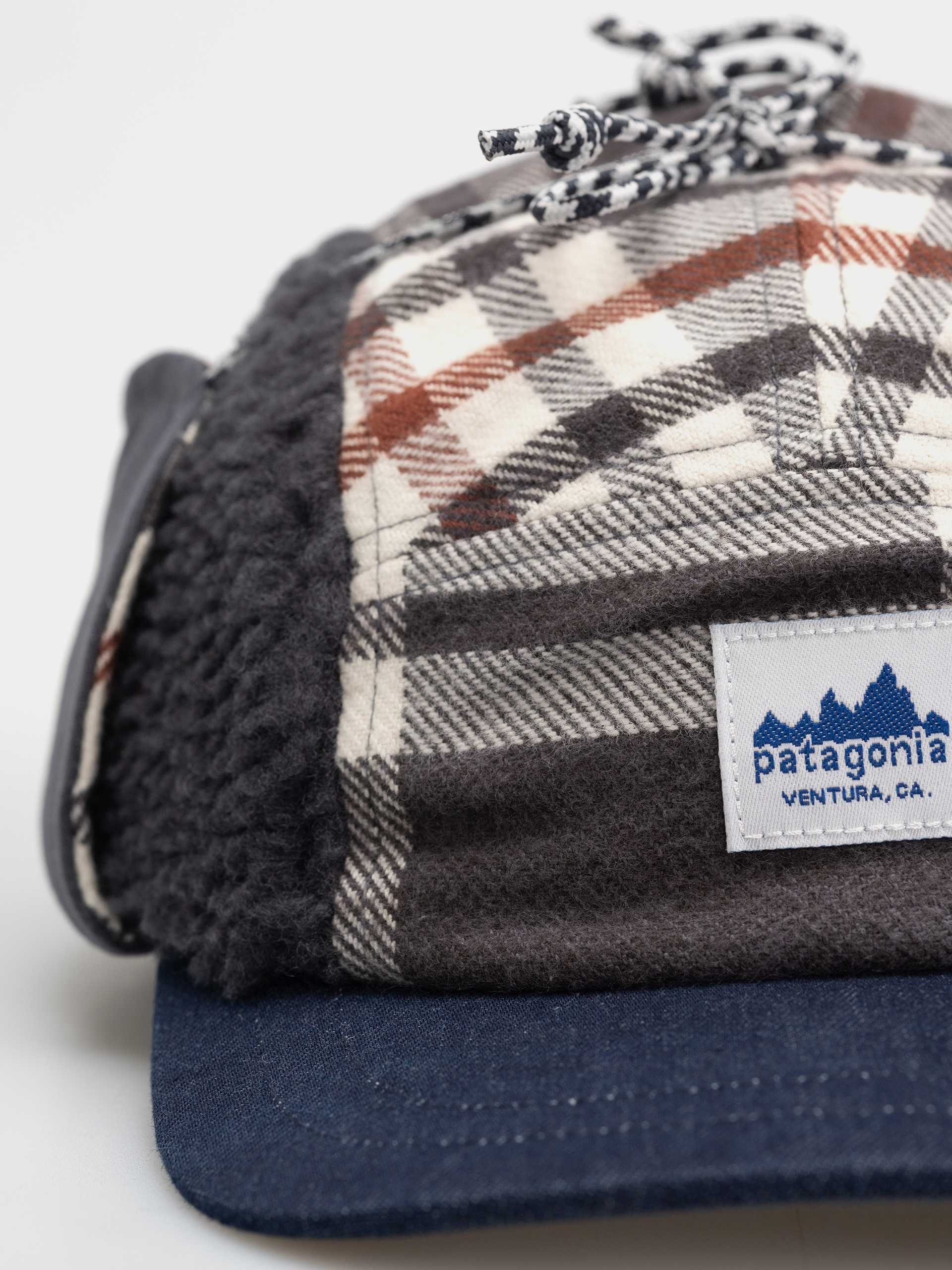 Czapka z daszkiem Patagonia Range Earflap (catch ink black)