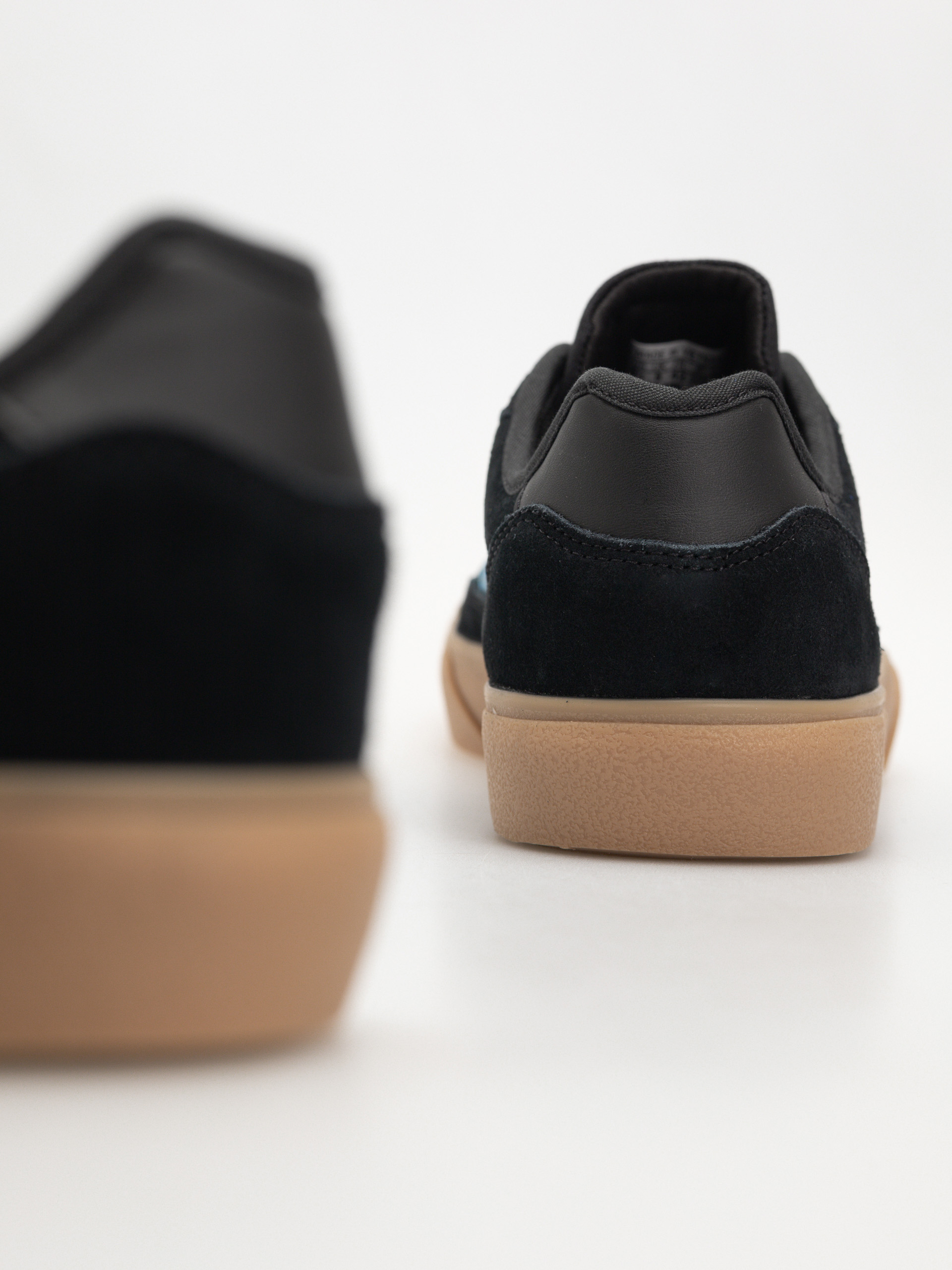 Buty adidas Court Tns Premiere (cblack/gum4)