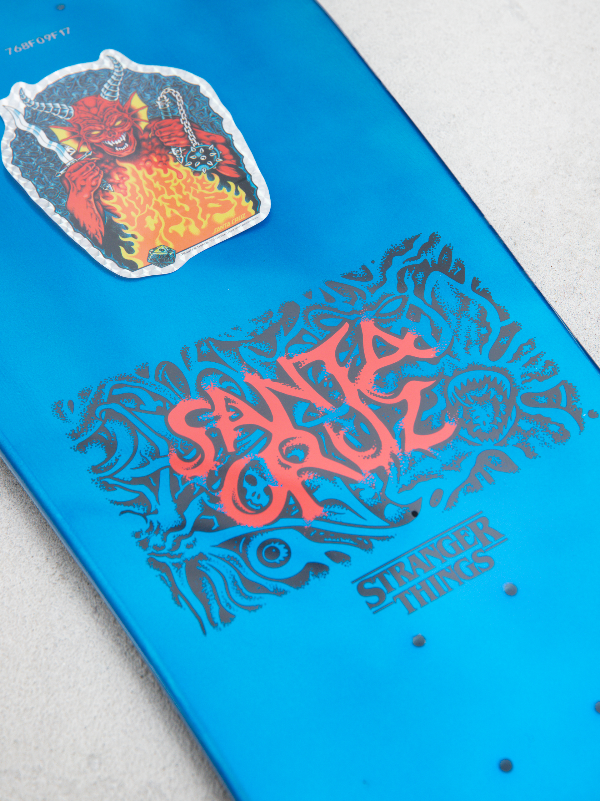 Deck Santa Cruz X Stranger Things Knox Hellfire Pit