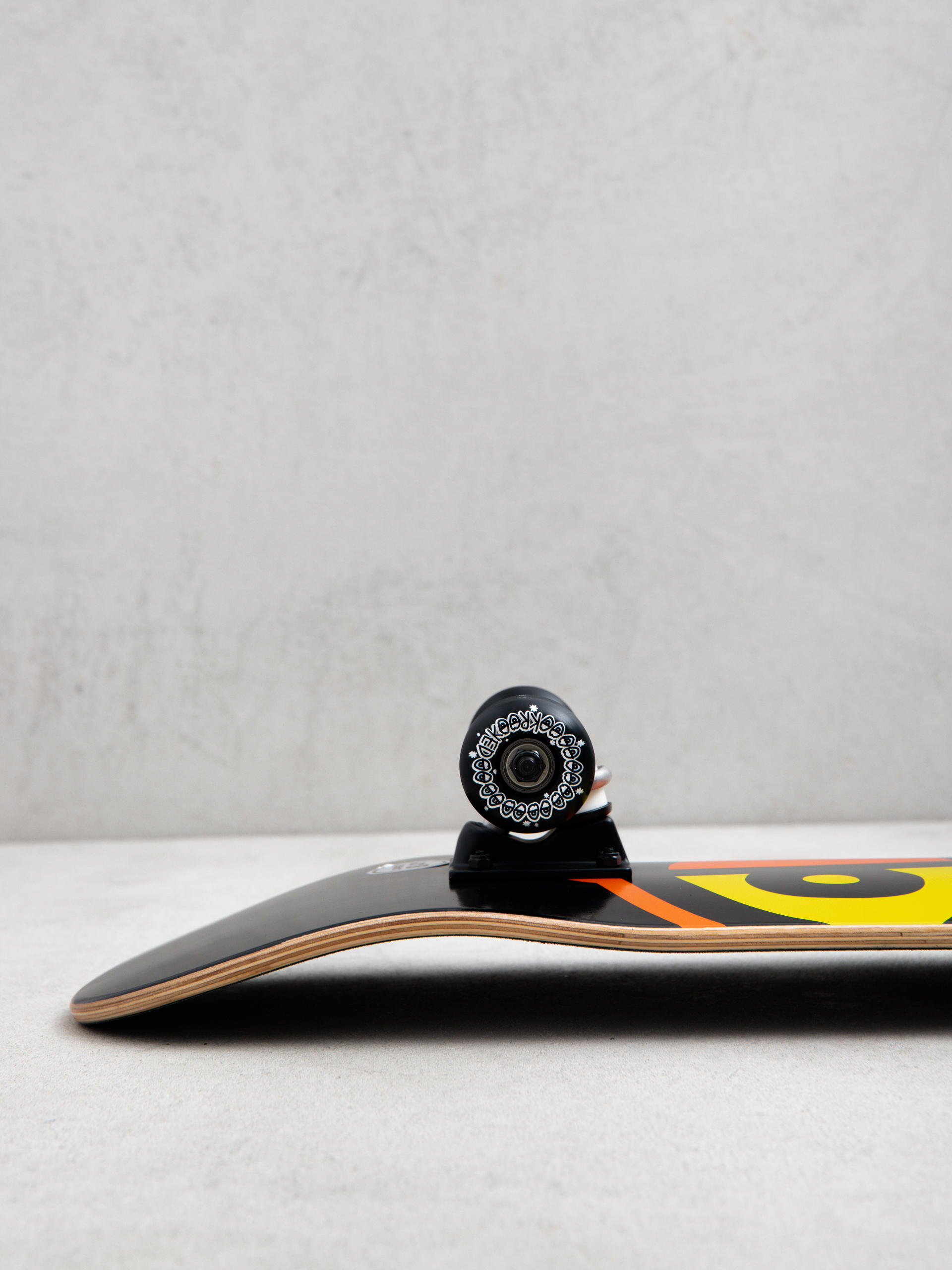 Deskorolka Krooked Glow Eyes