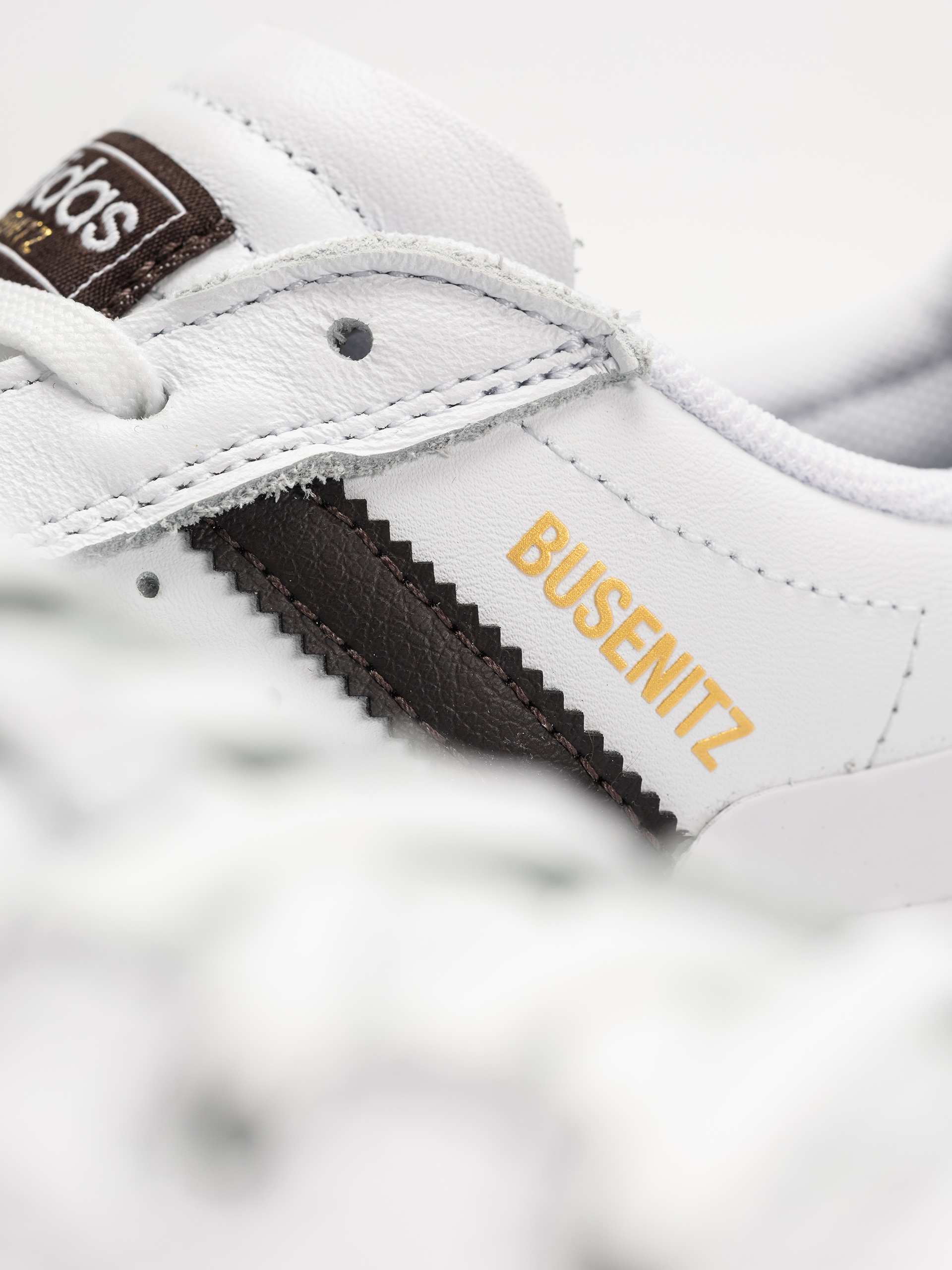 Buty adidas Busenitz Vulc II (ftwwht/goldmt)