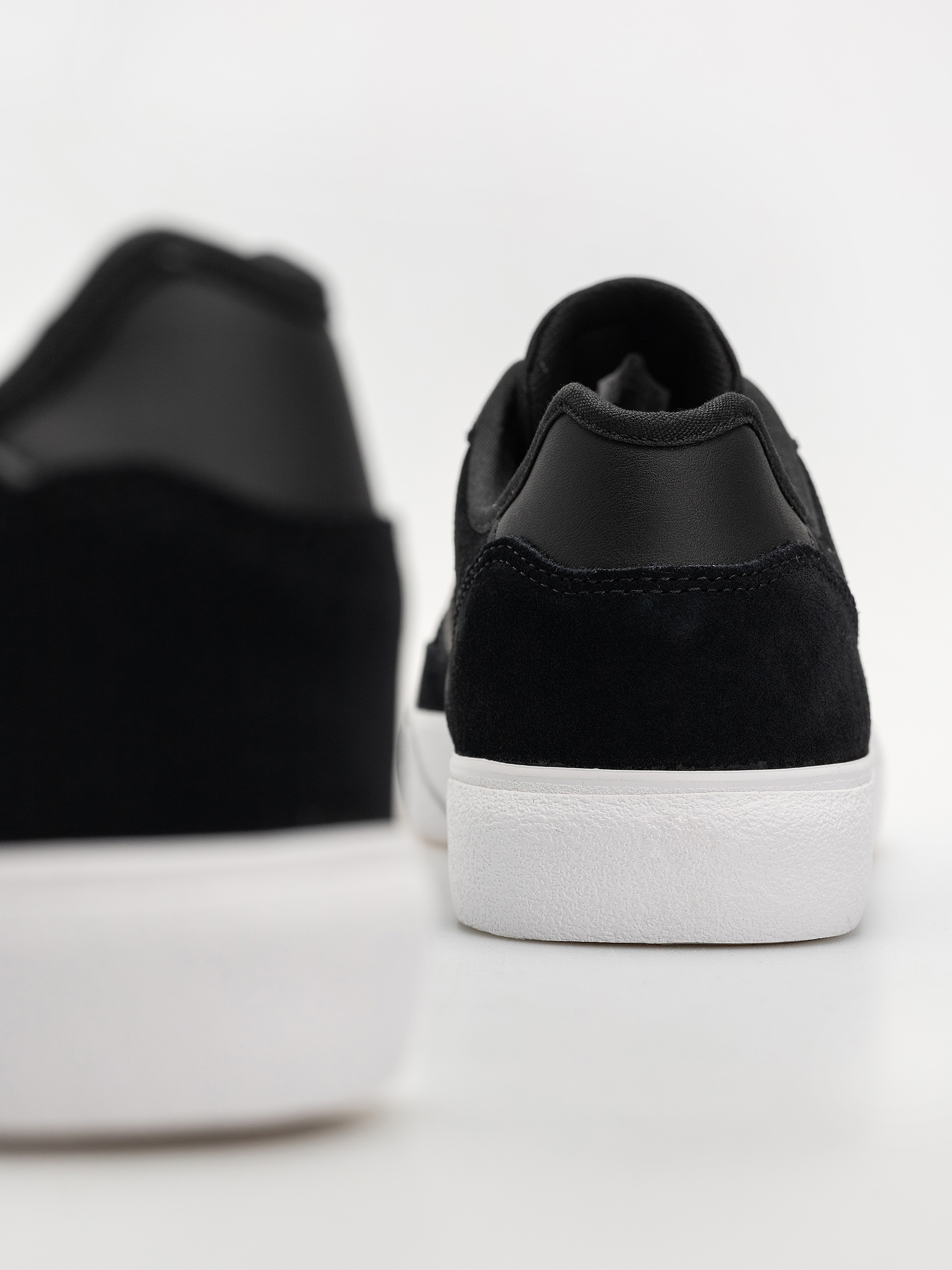 Buty adidas Court Tns Premiere (cblack/cblack/ftwwht)