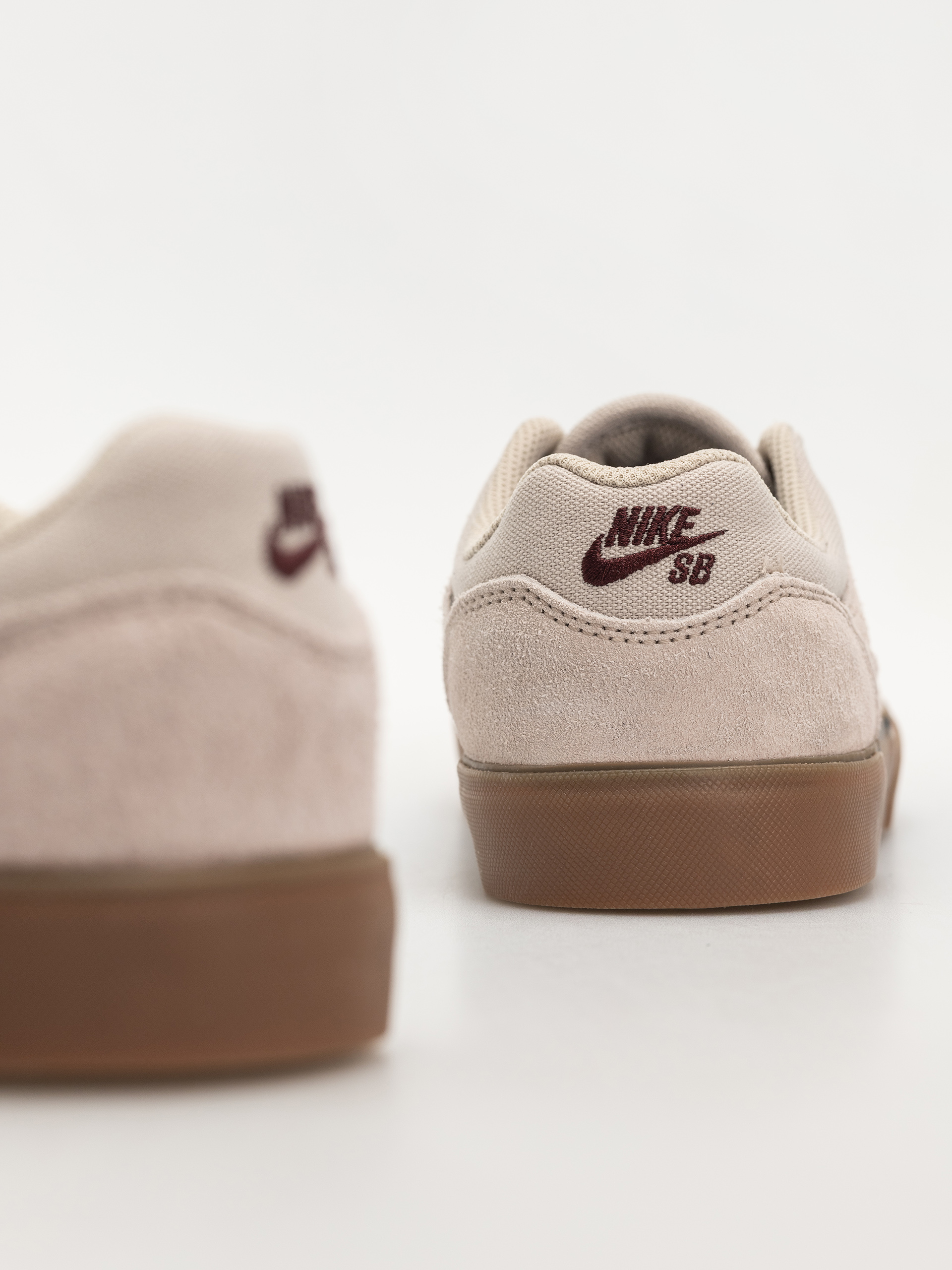 Buty Nike SB Malor (cream ii/burgundy crush phantom)