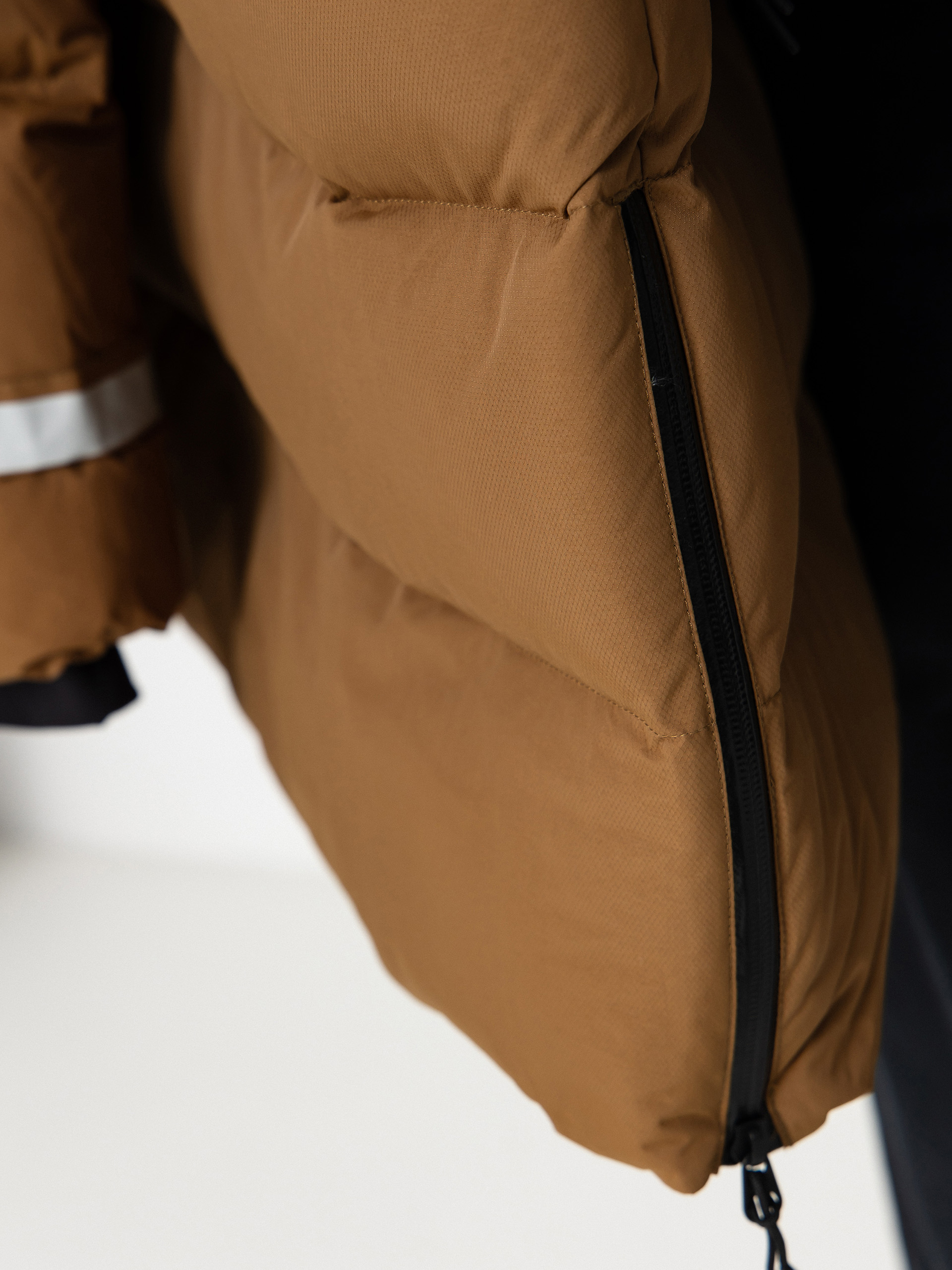 Kurtka Helly Hansen Aspire Puffy Parka Wmn (sepia)