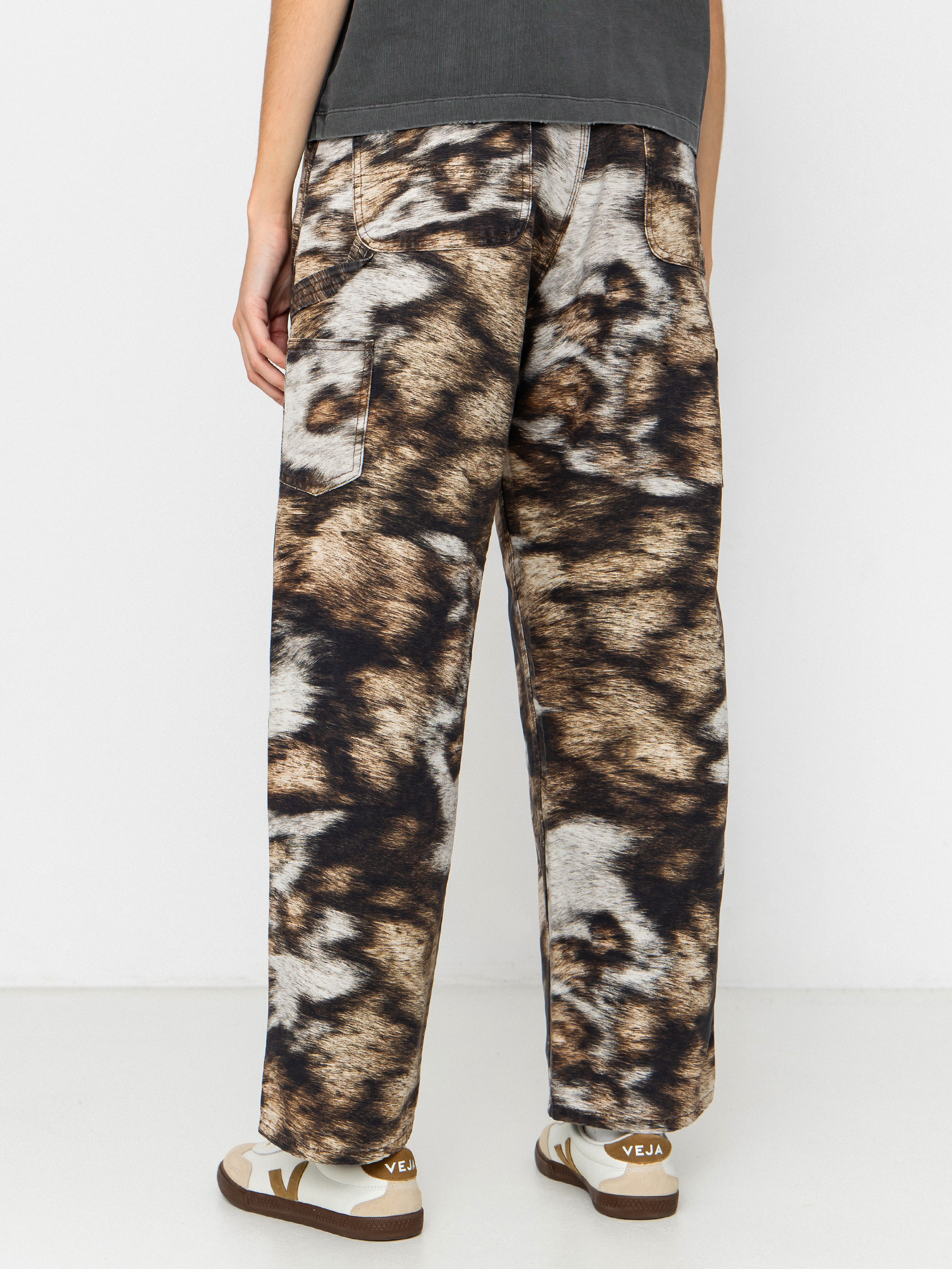 Spodnie Carhartt WIP Brandon Single Knee Wmn (wild dog print/stone washed)