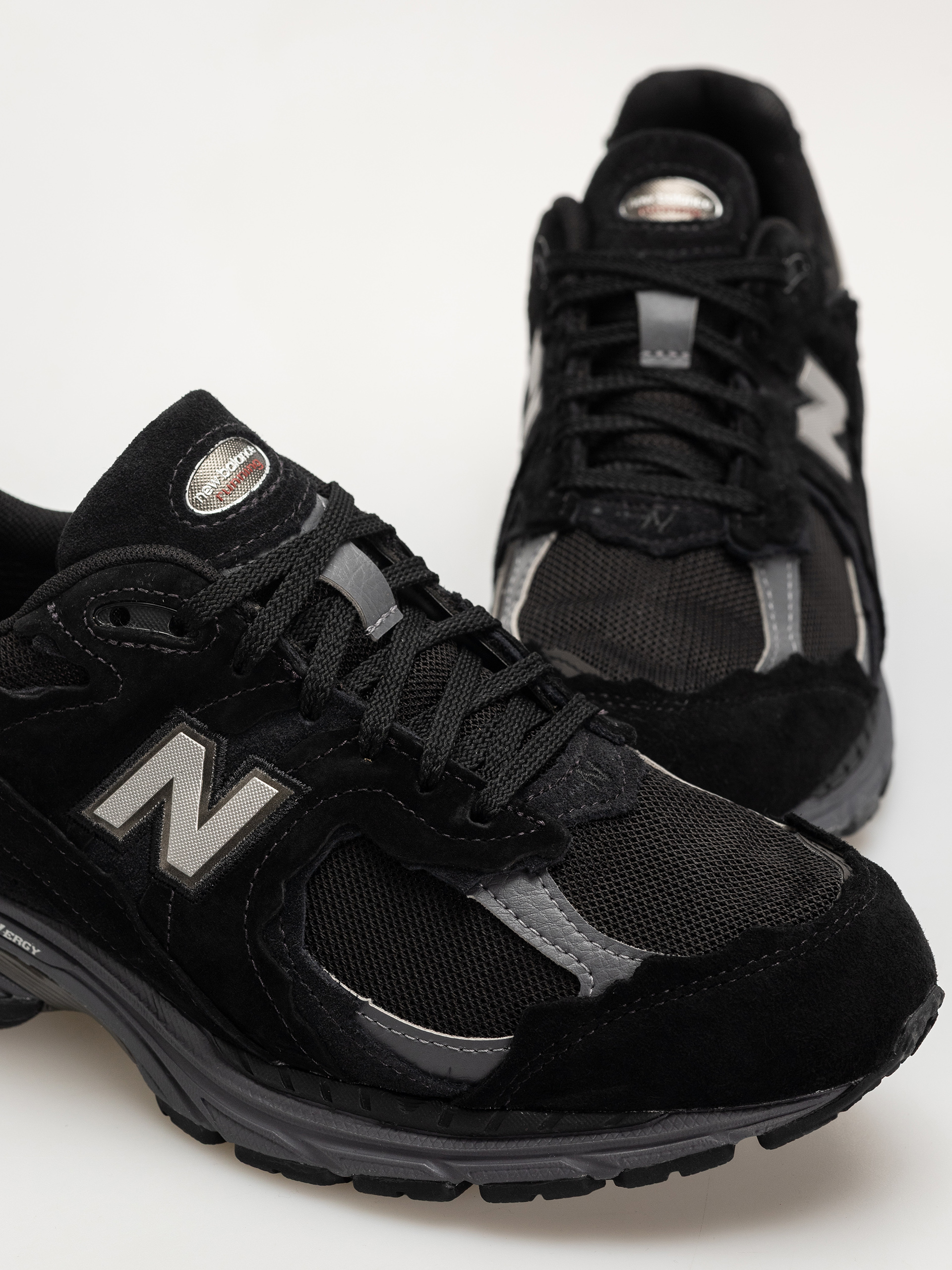 Buty New Balance 2002 (black/magnet)