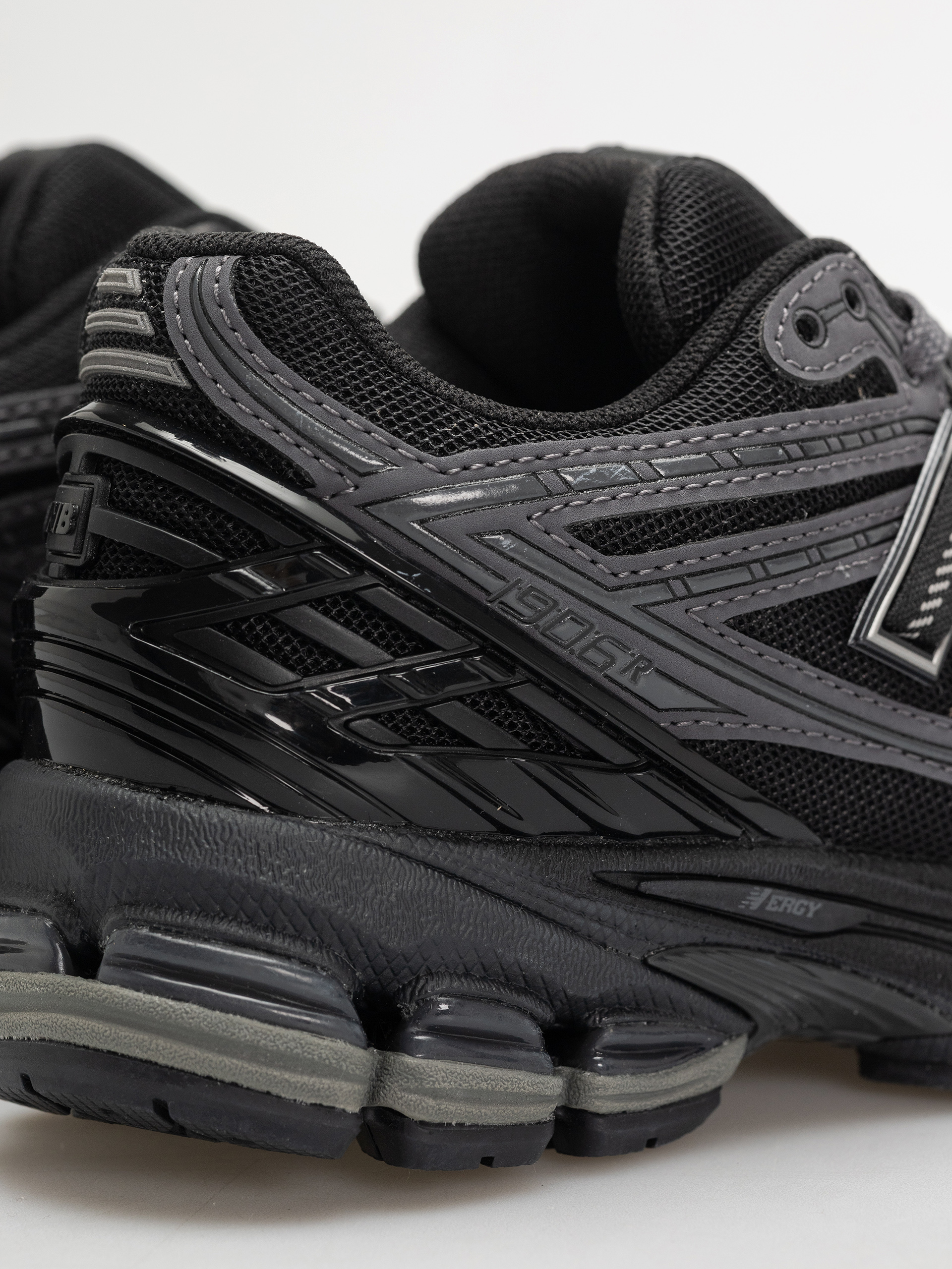 Buty New Balance 1906 (black)