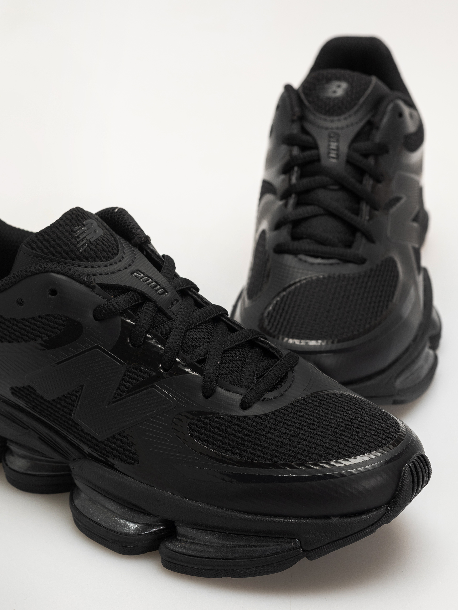 Buty New Balance 2000 (black/black etb)