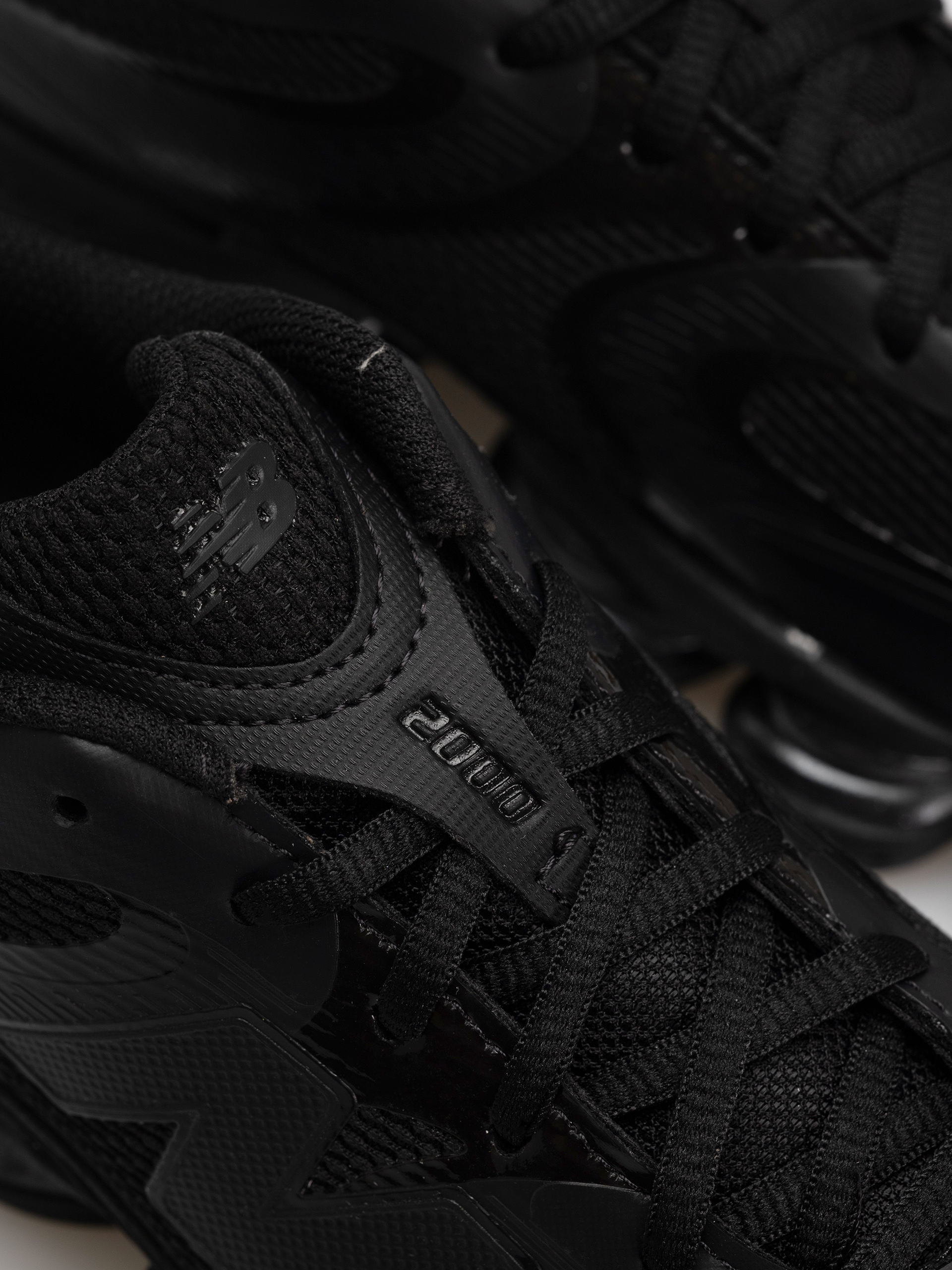 Buty New Balance 2000 (black/black etb)