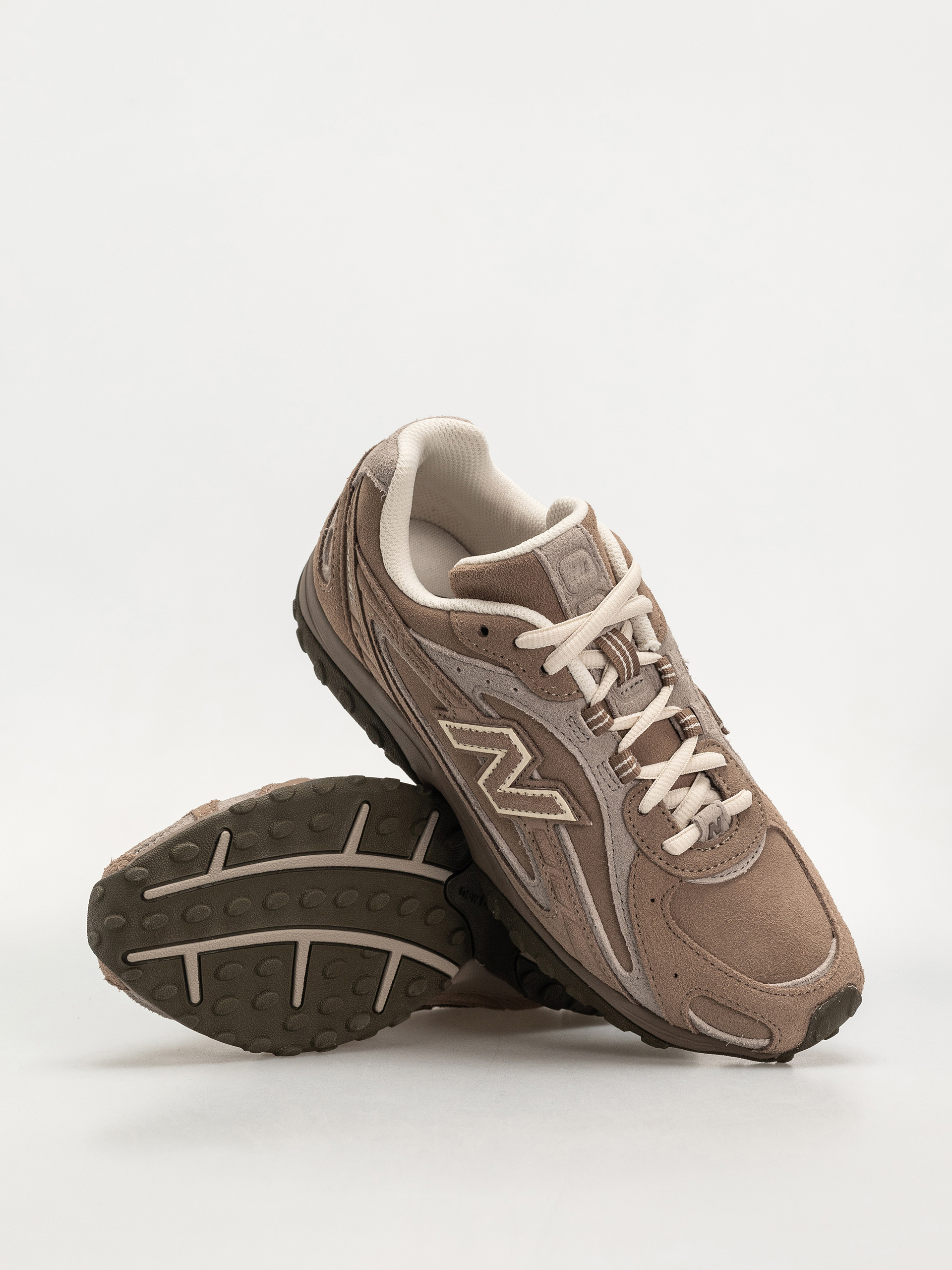 Buty New Balance 204 (mushroom/arid stone mma)