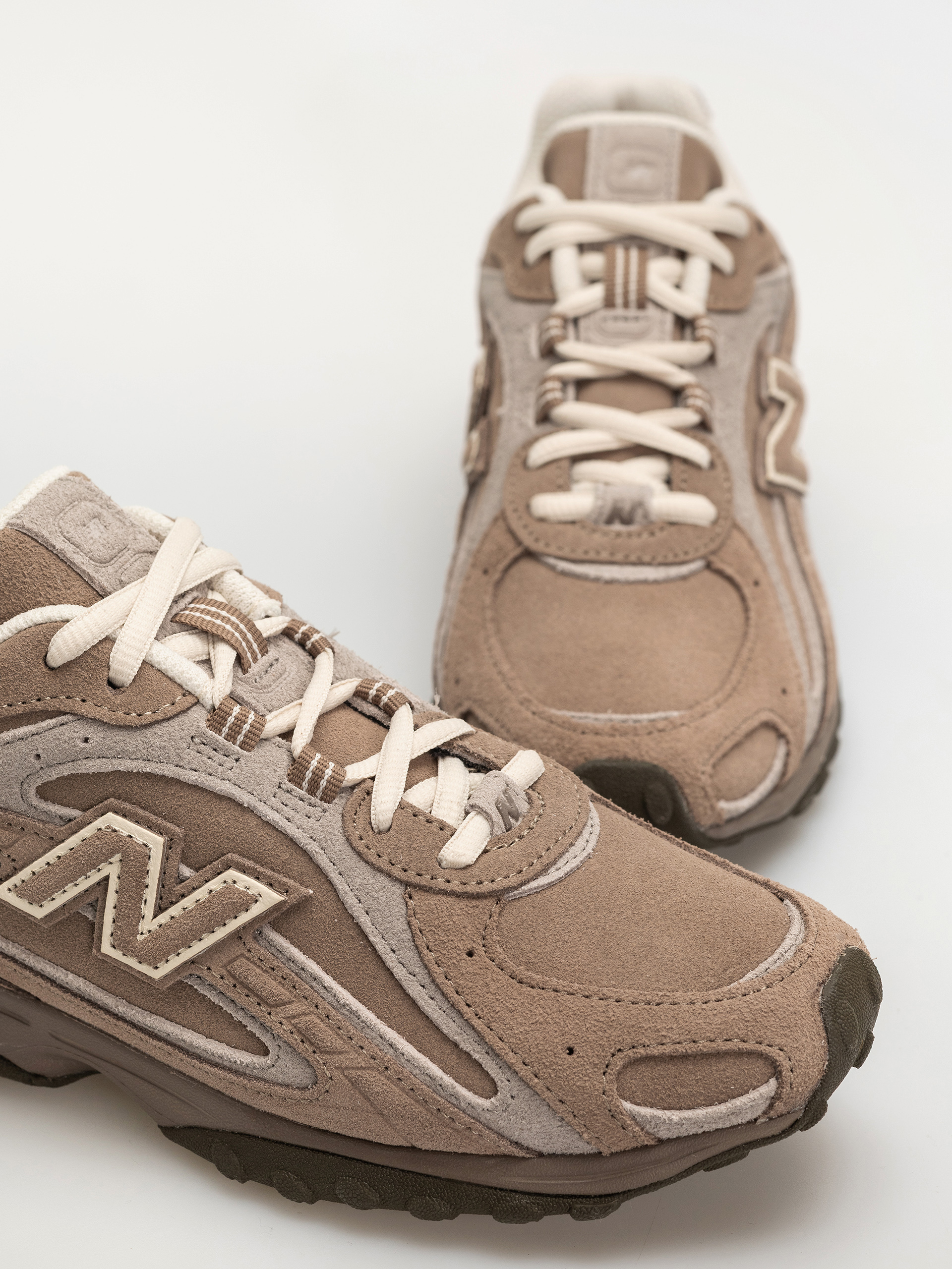 Buty New Balance 204 (mushroom/arid stone mma)