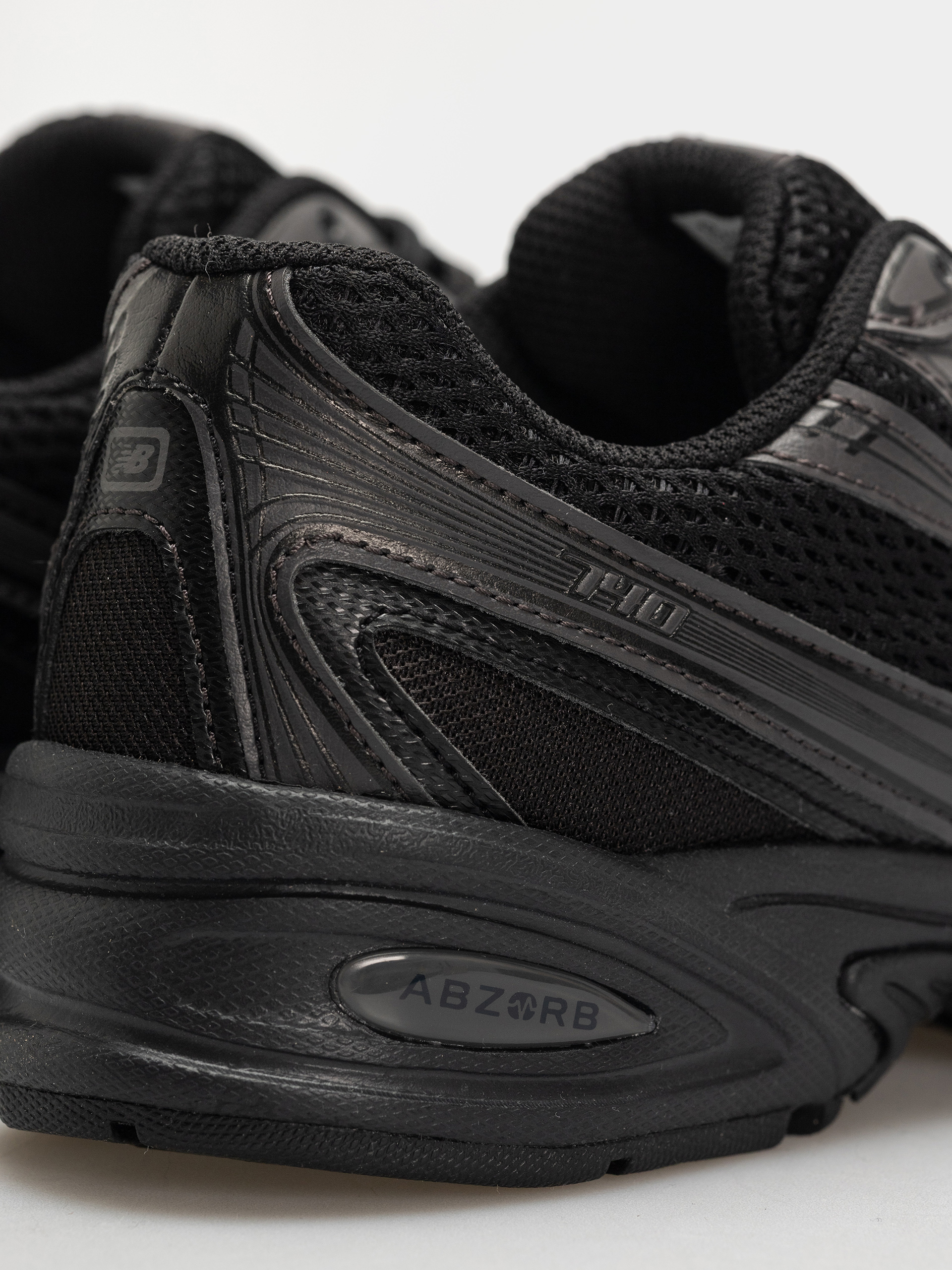 Buty New Balance 740 (white/silver metallic/black nw2)