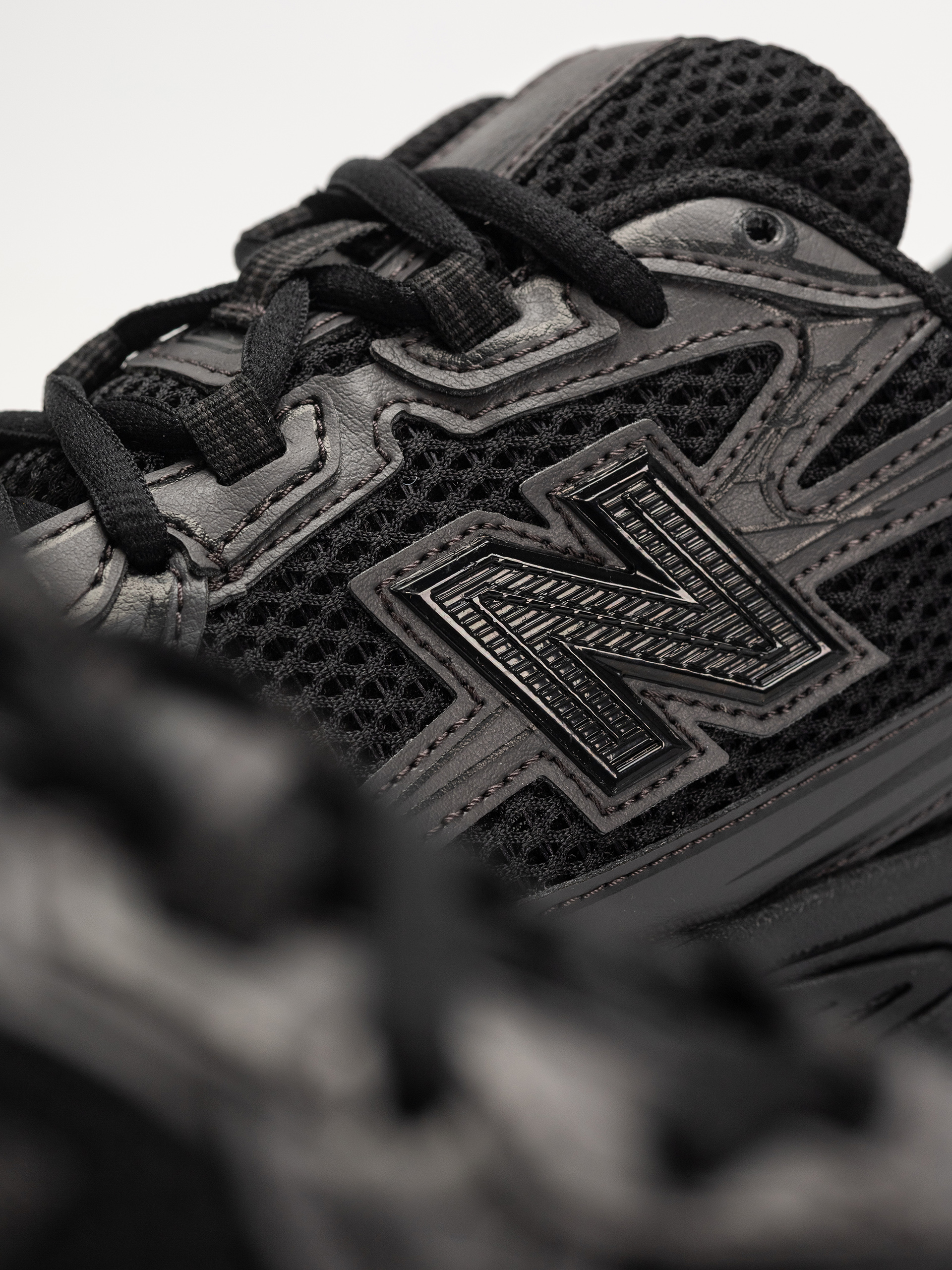 Buty New Balance 740 (white/silver metallic/black nw2)