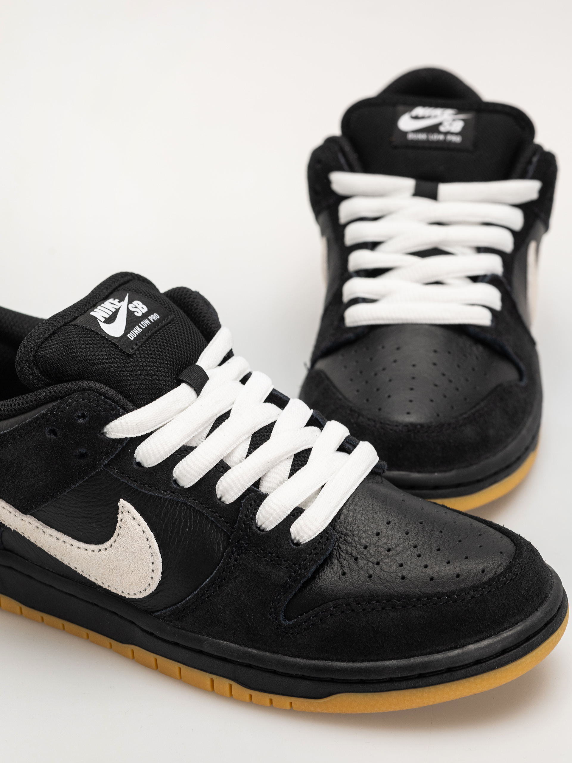 Buty Nike SB Dunk Low Pro (black/white black gum light brown)
