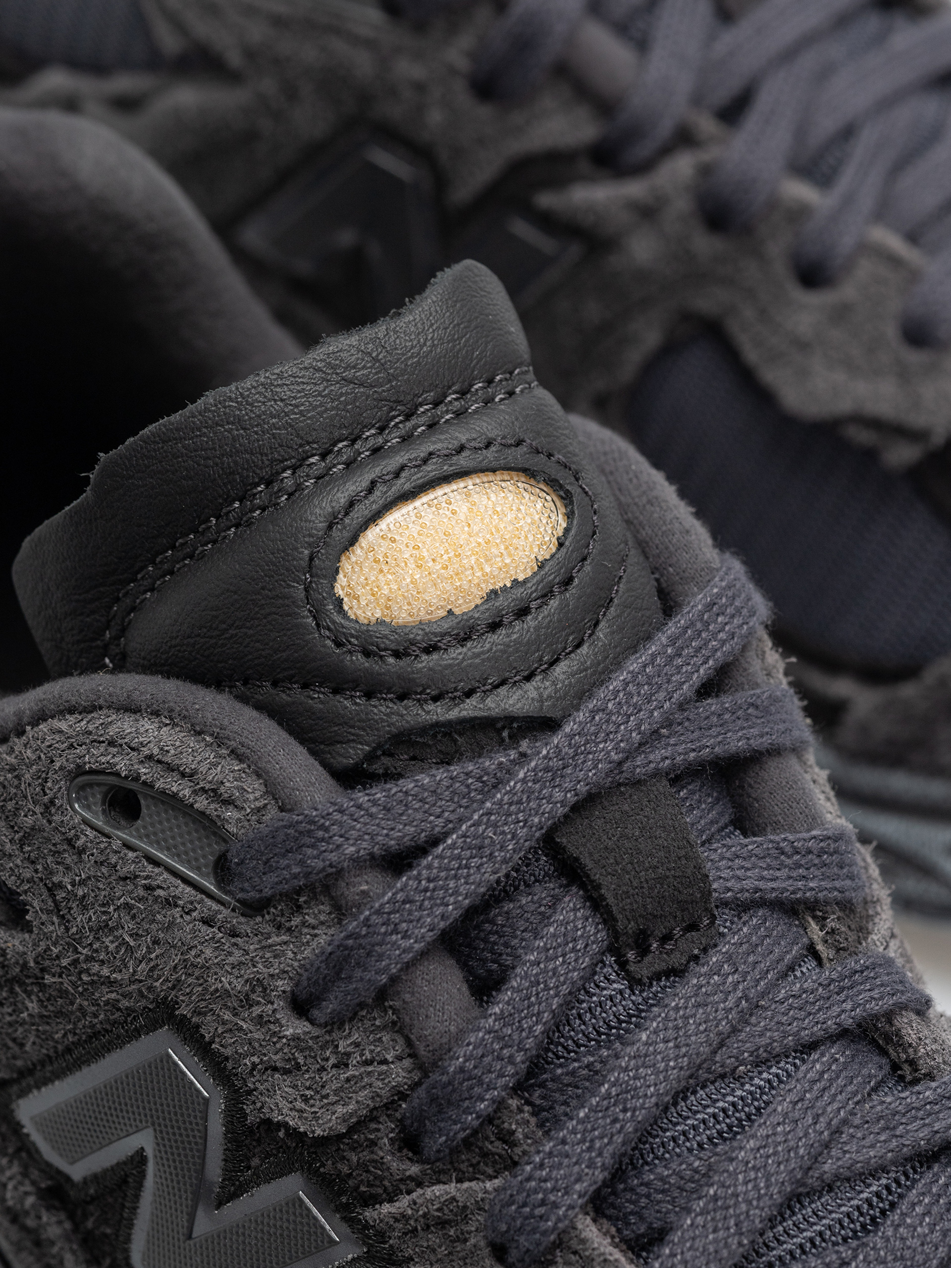 Buty New Balance 2002 (black)