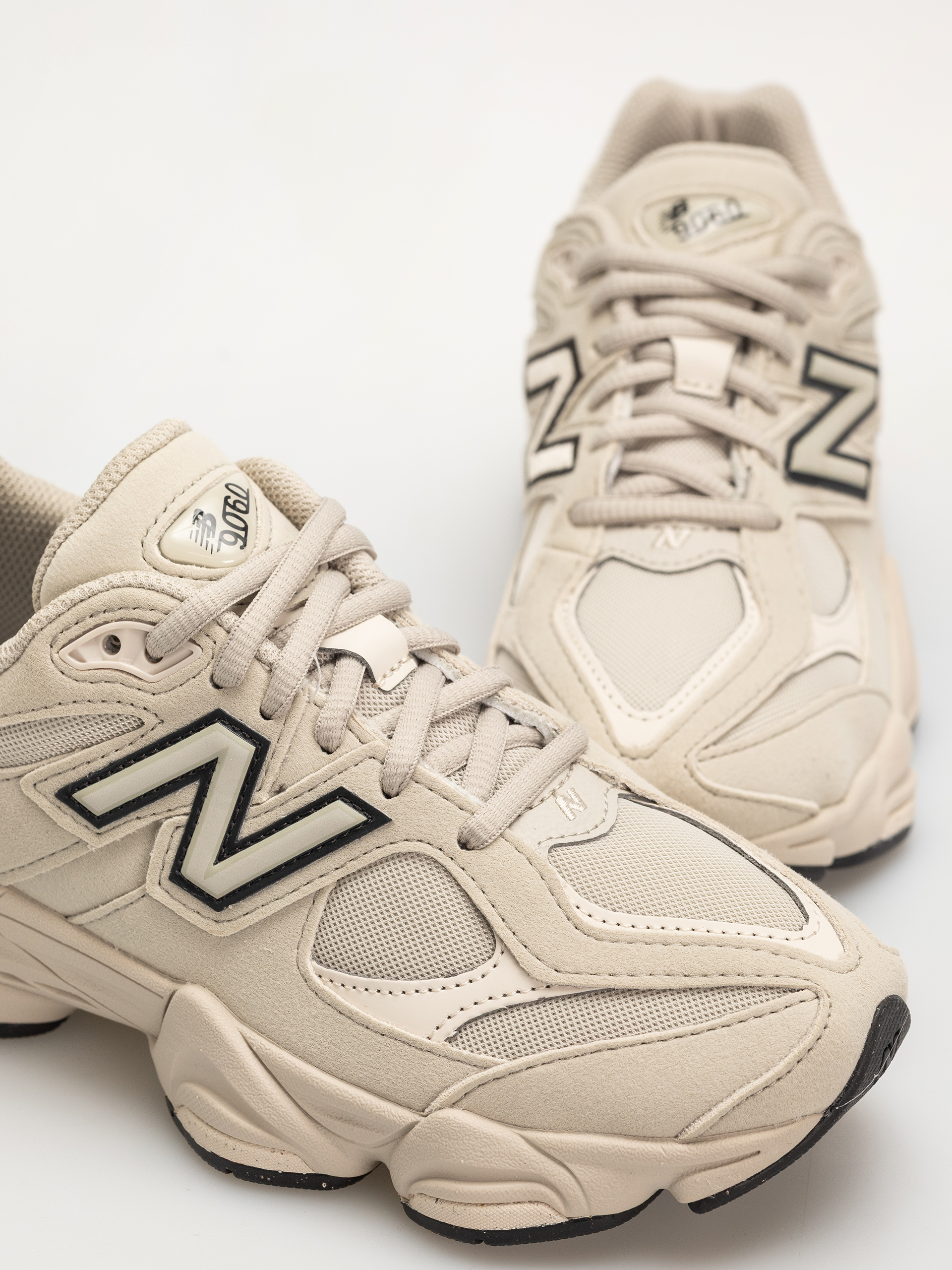 Buty New Balance 9060 JR (shipyard/linen)
