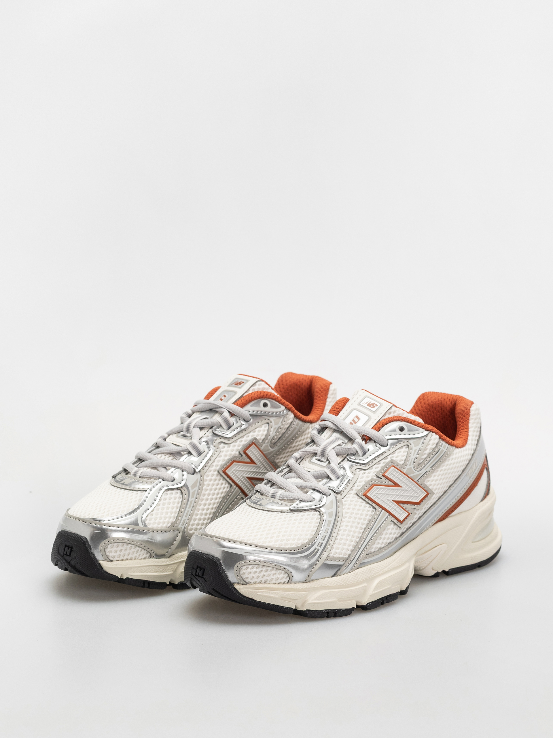 Buty New Balance 740 JR (silver metallic/cinnamon)