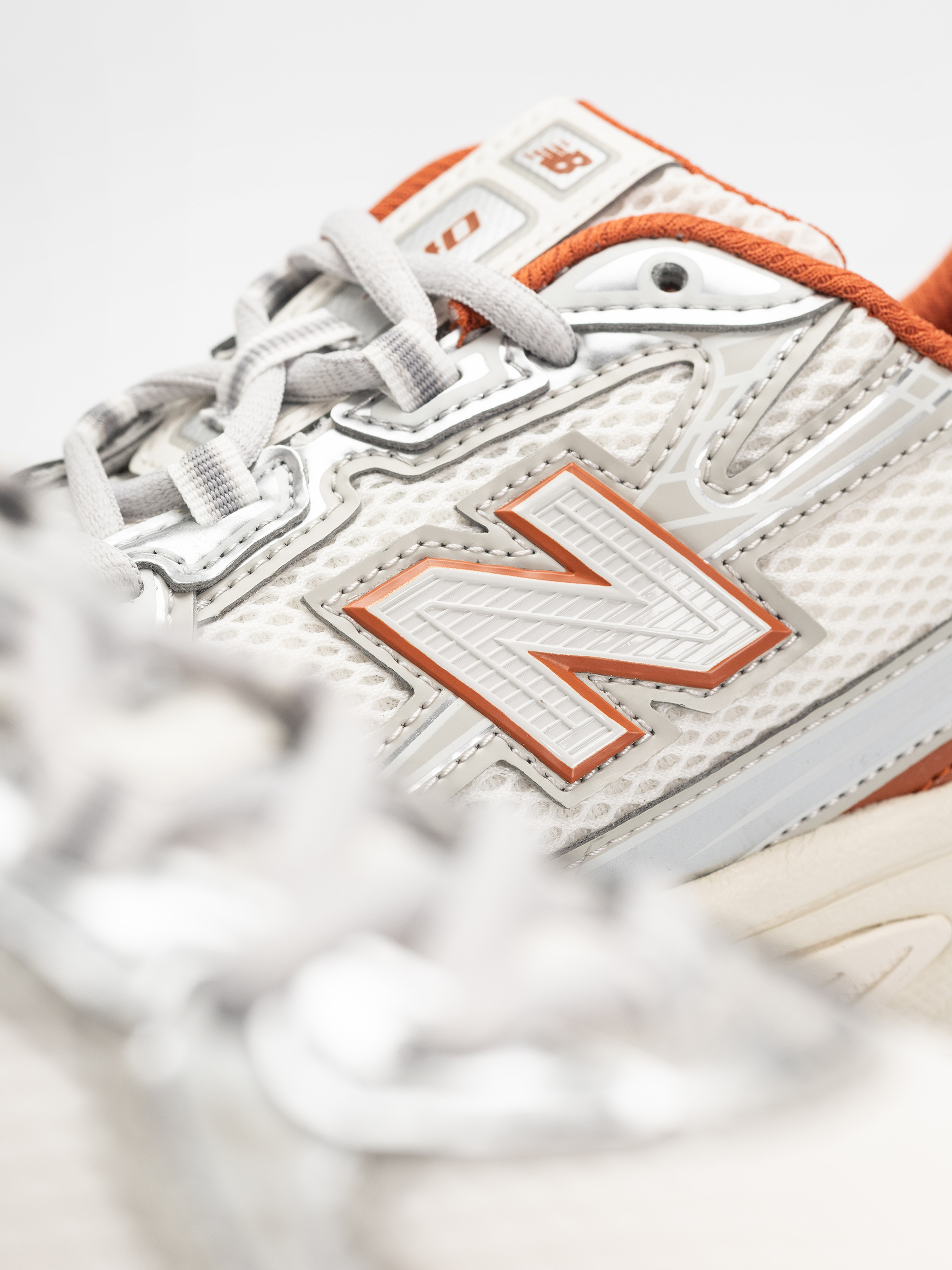 Buty New Balance 740 JR (silver metallic/cinnamon)