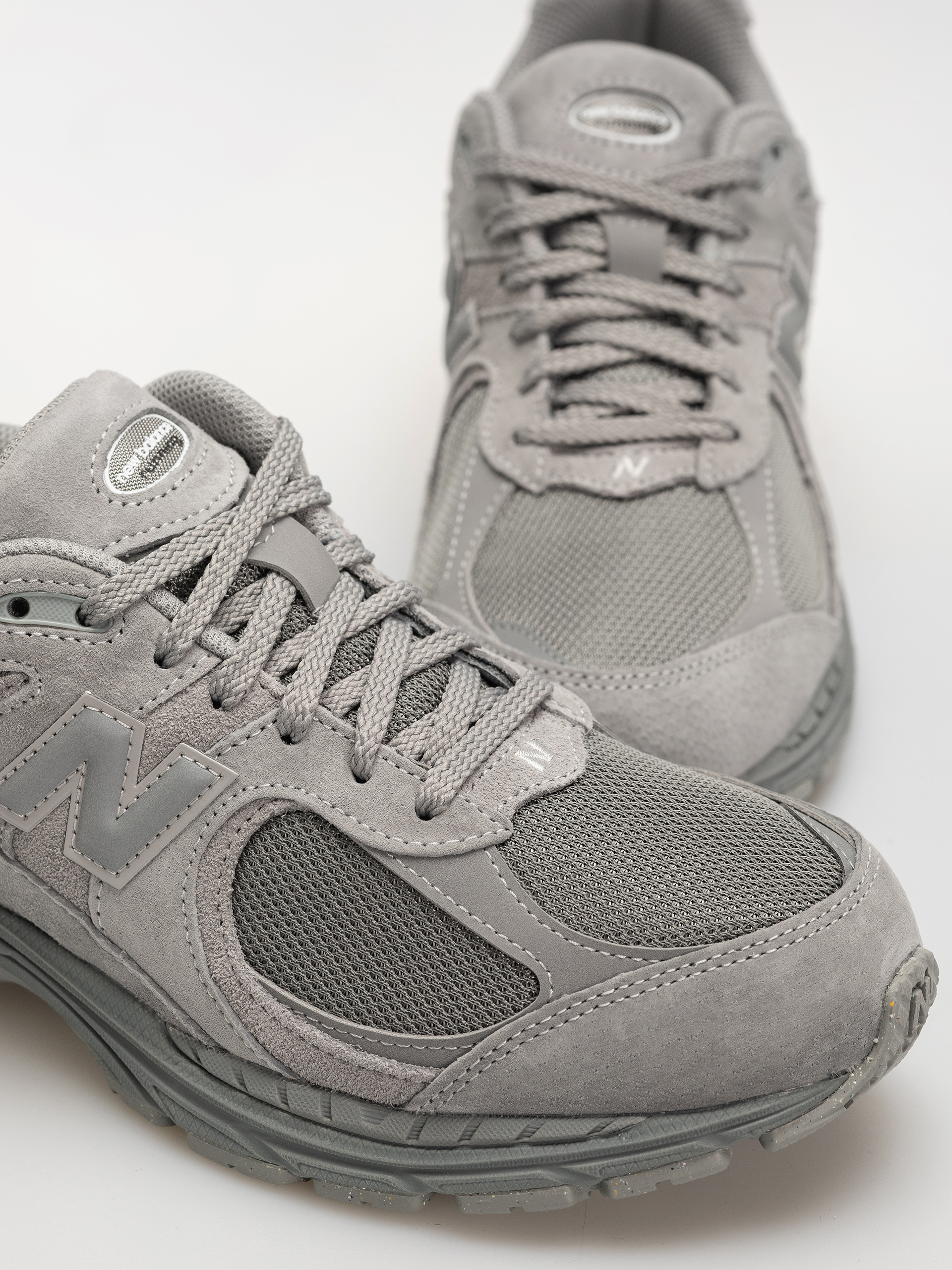 Buty New Balance 2002 (slate grey/dark silver metallic)