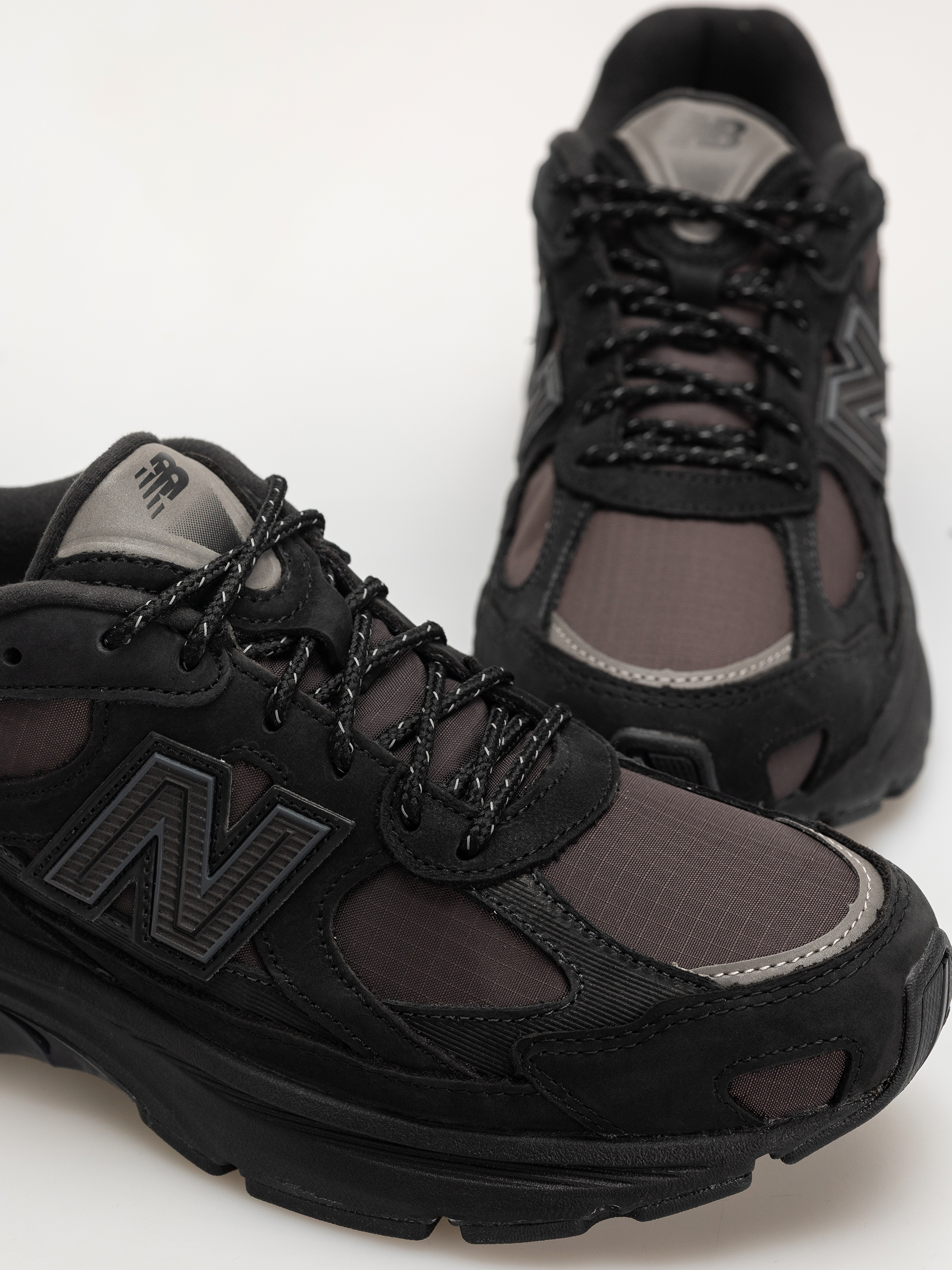 Buty New Balance 2010 (black/faded black/phantom)