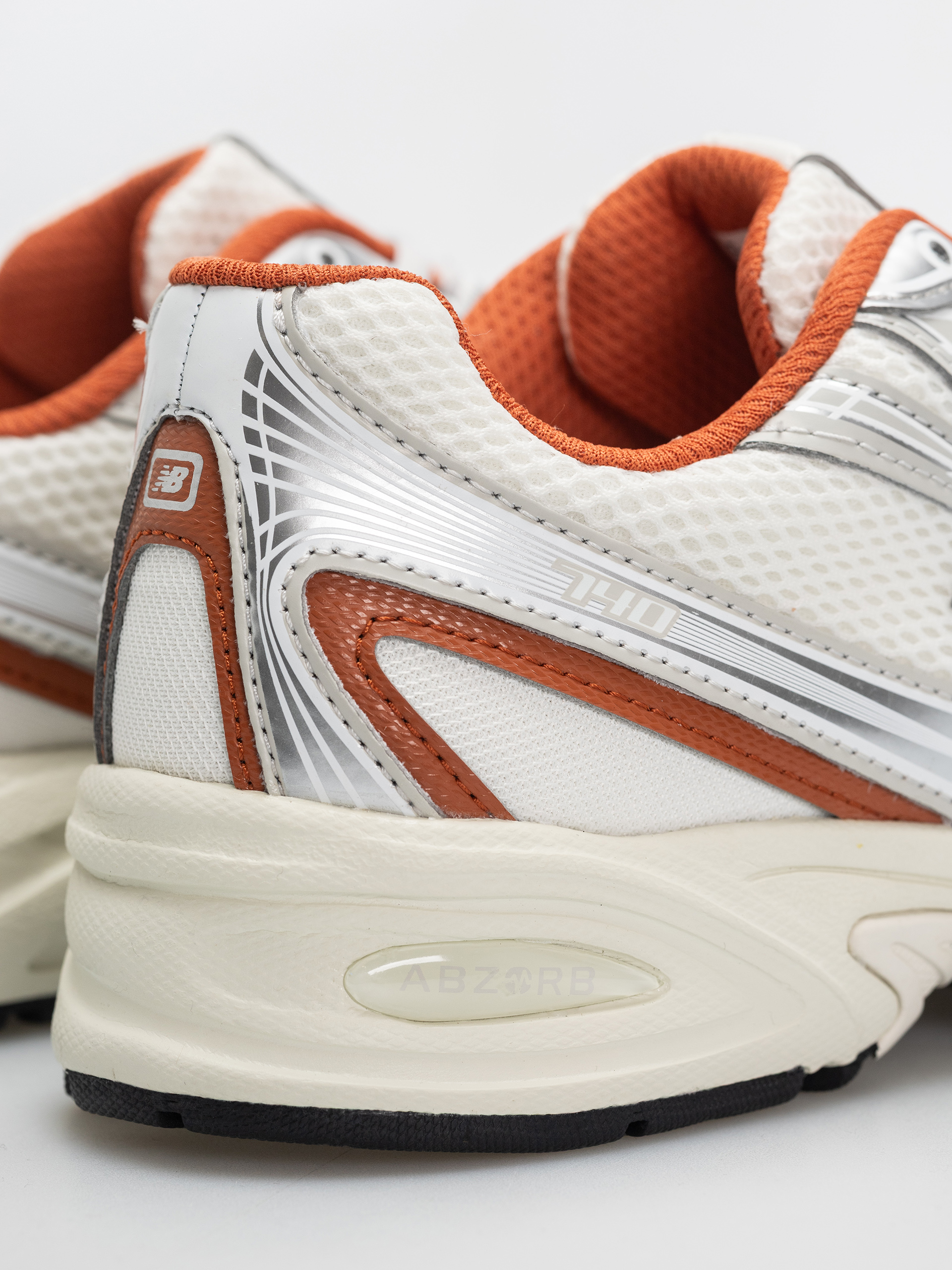 Buty New Balance 740 (angora/cinnamon)