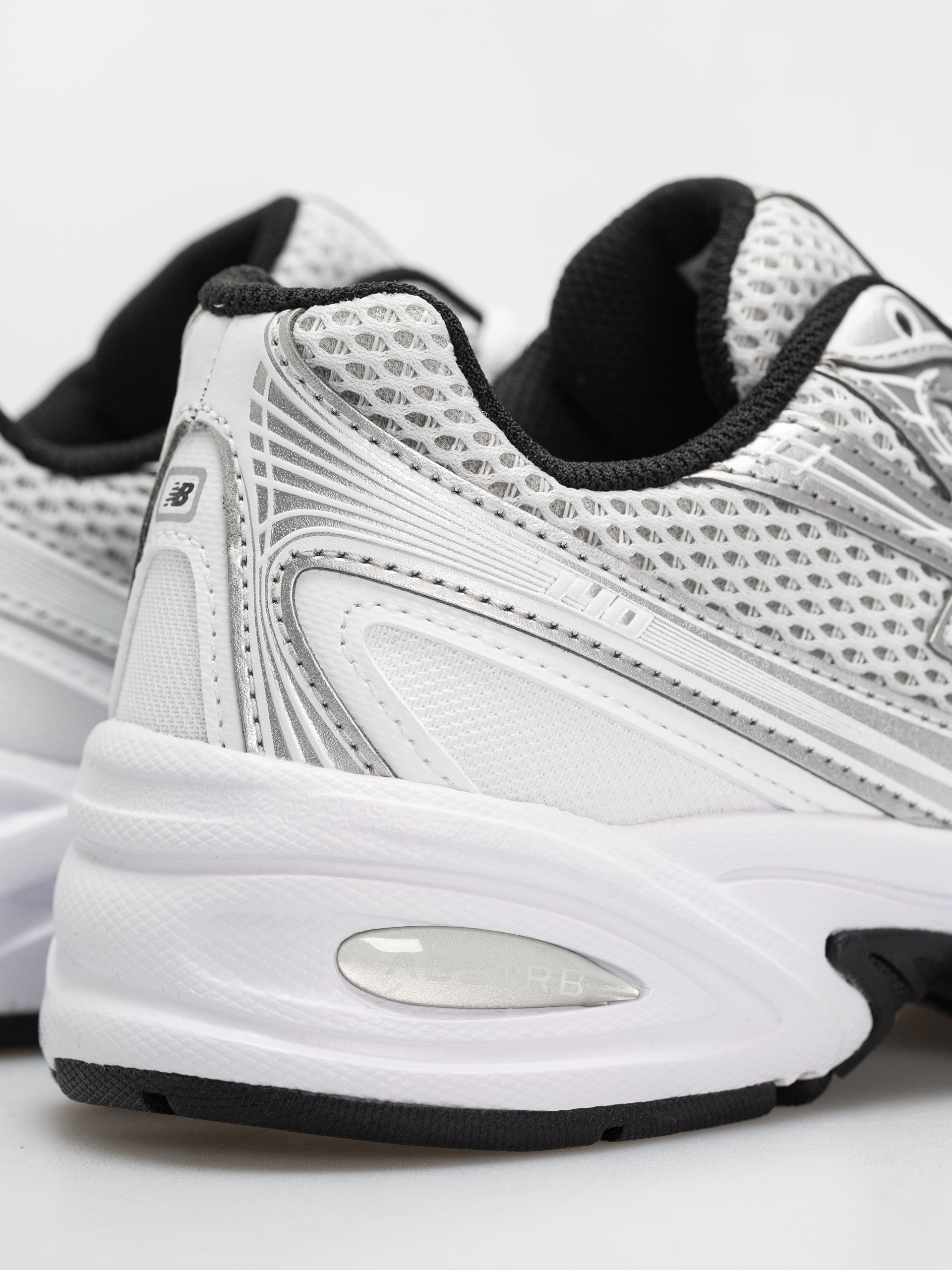 Buty New Balance 740 (white/silver metallic/black nw2)