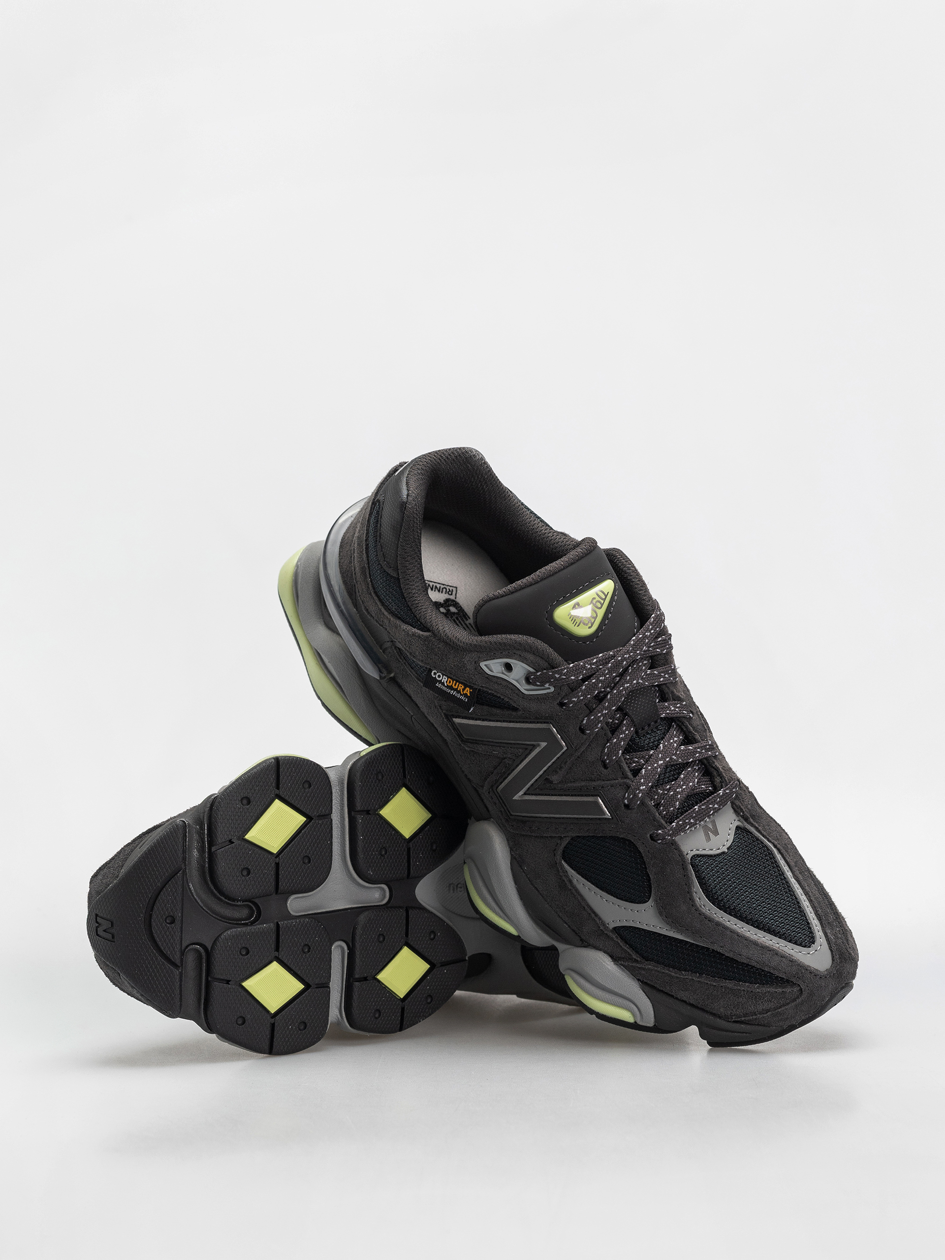 Buty New Balance 9060 (black cement/dry lime)