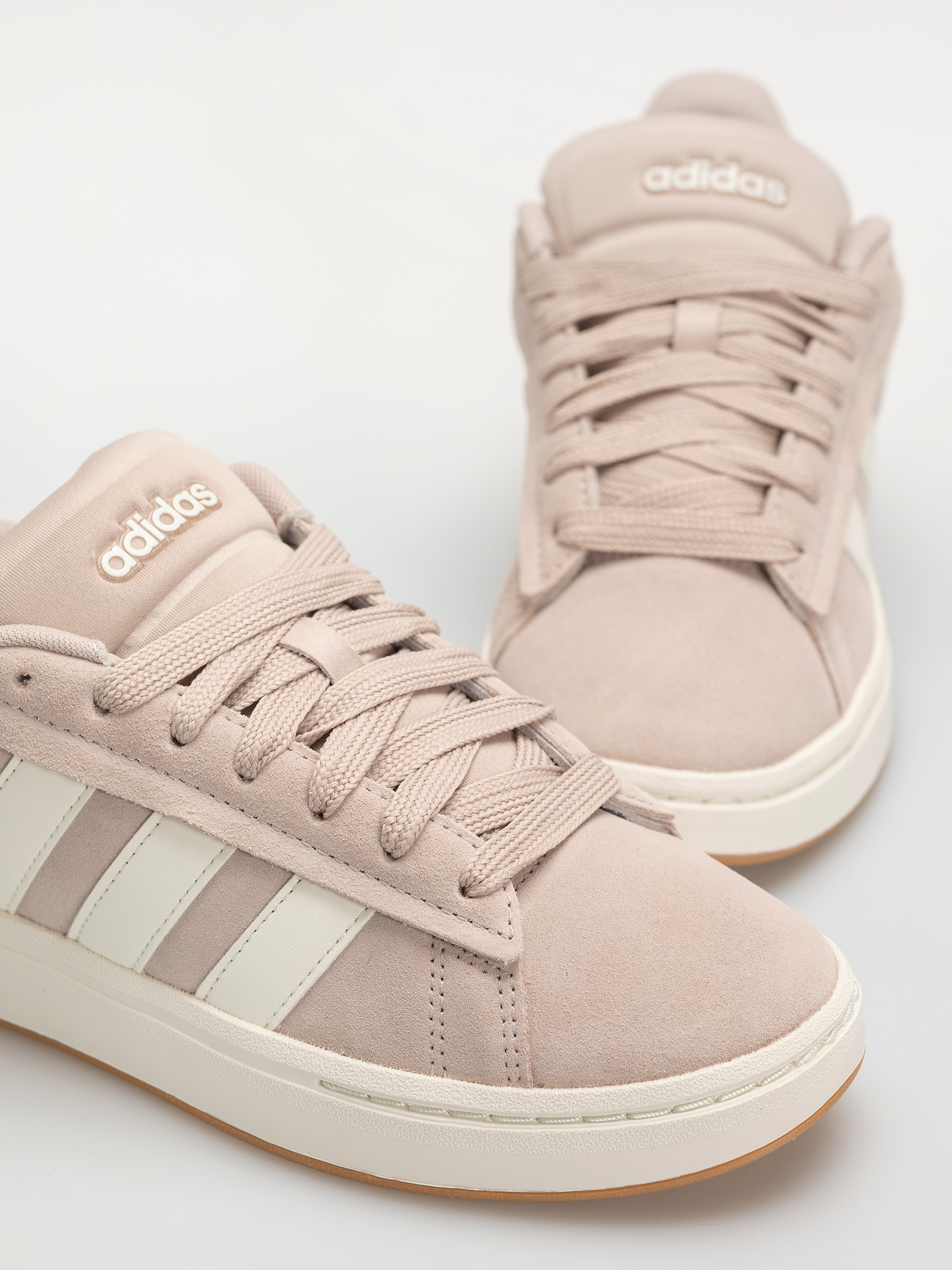 Buty adidas Grand Court Alpha 0 Wmn (wontau/owhite/vapgre)