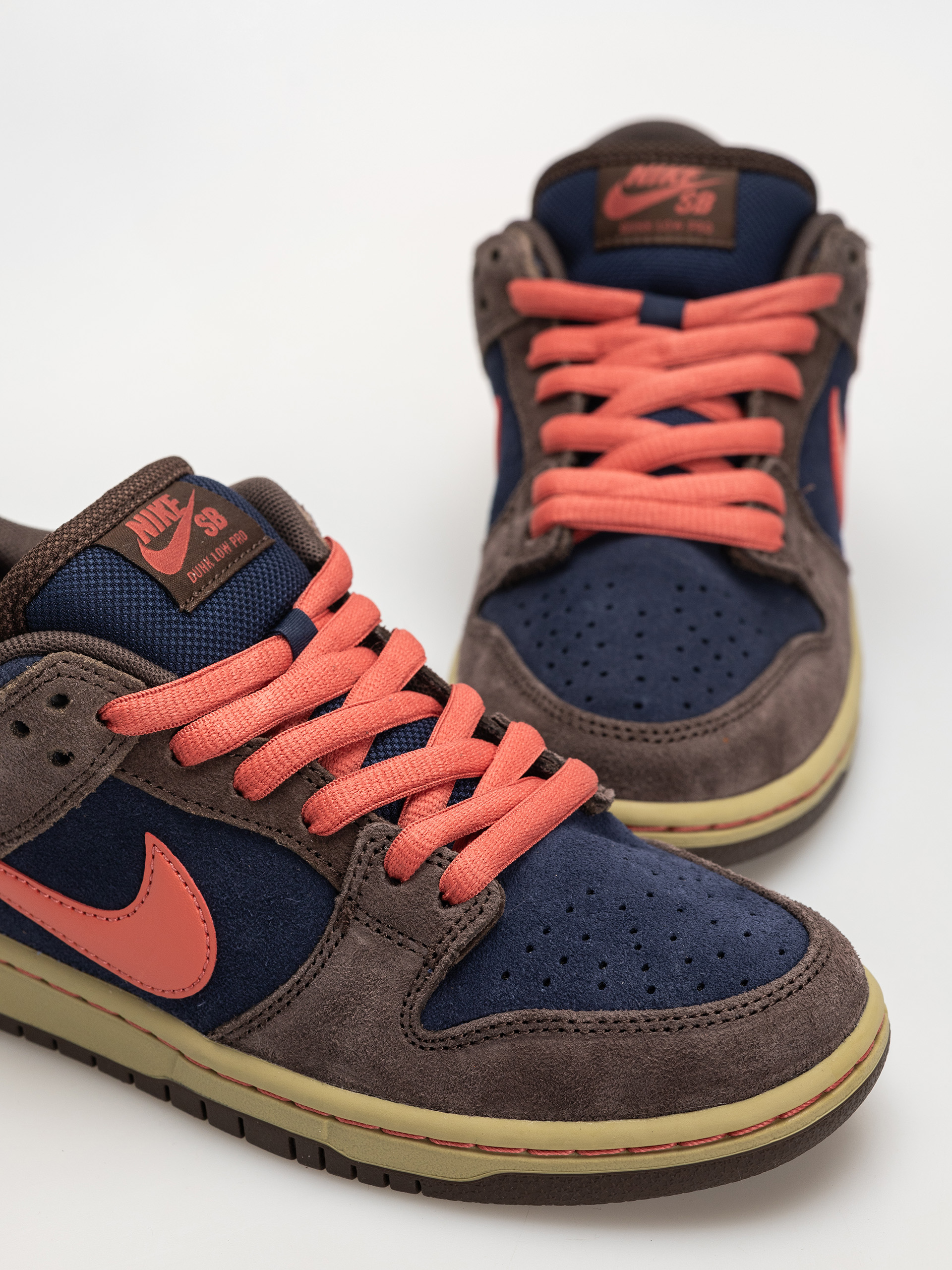 Buty Nike SB Dunk Low Pro (baroque brown/adobe midnight navy)