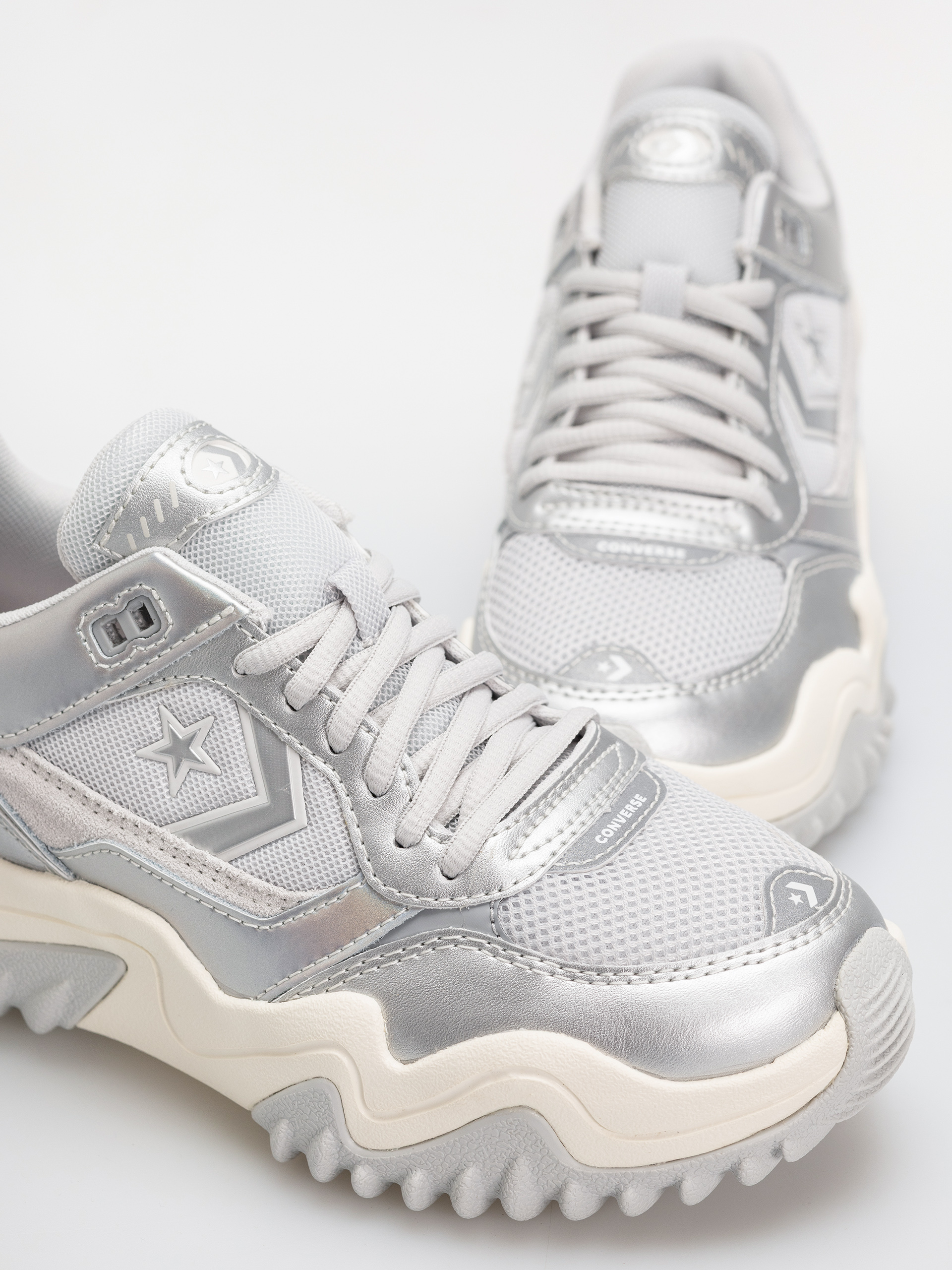 Buty Converse Wave Motion Trainer Ox (silver)