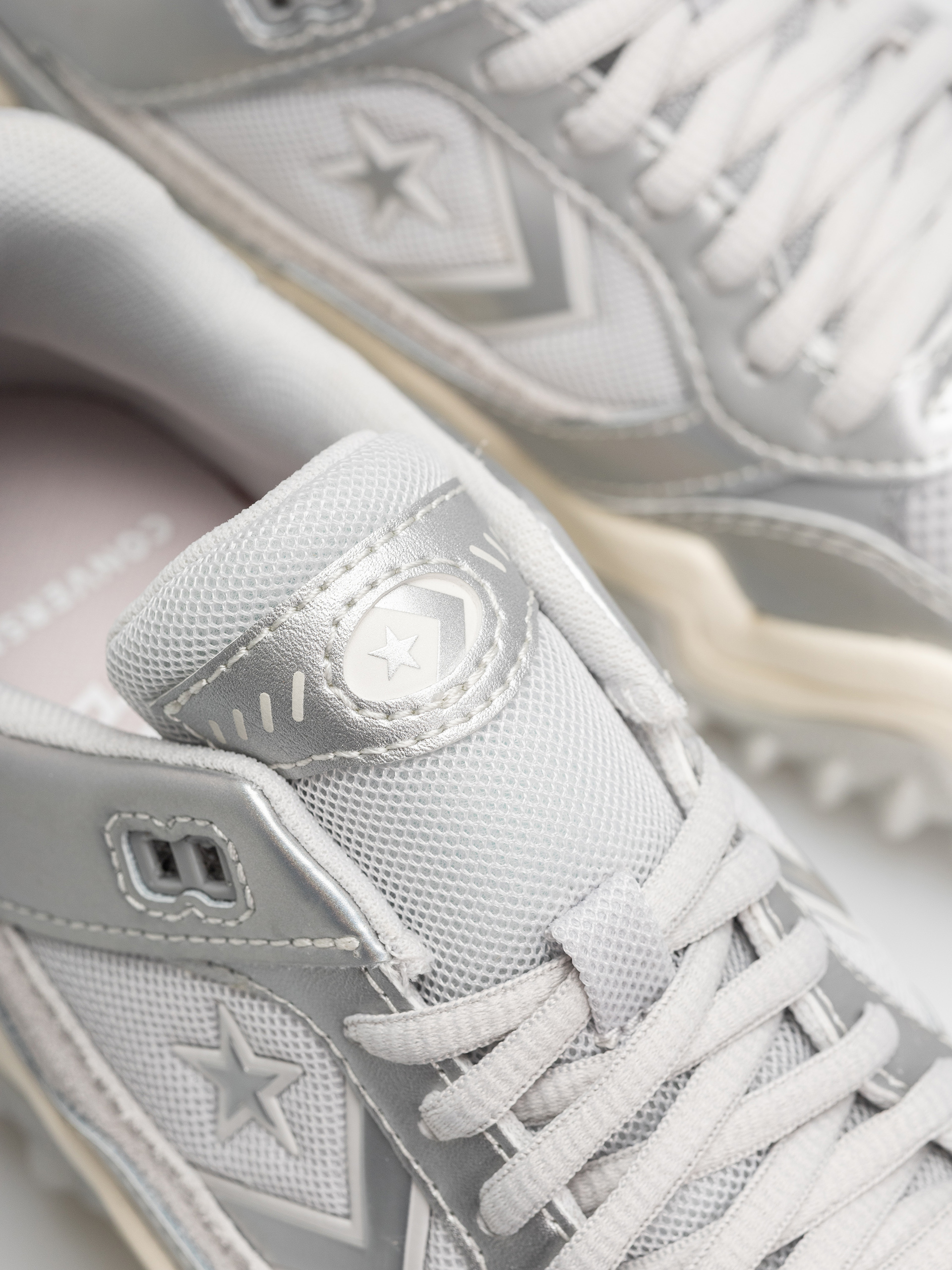 Buty Converse Wave Motion Trainer Ox (silver)