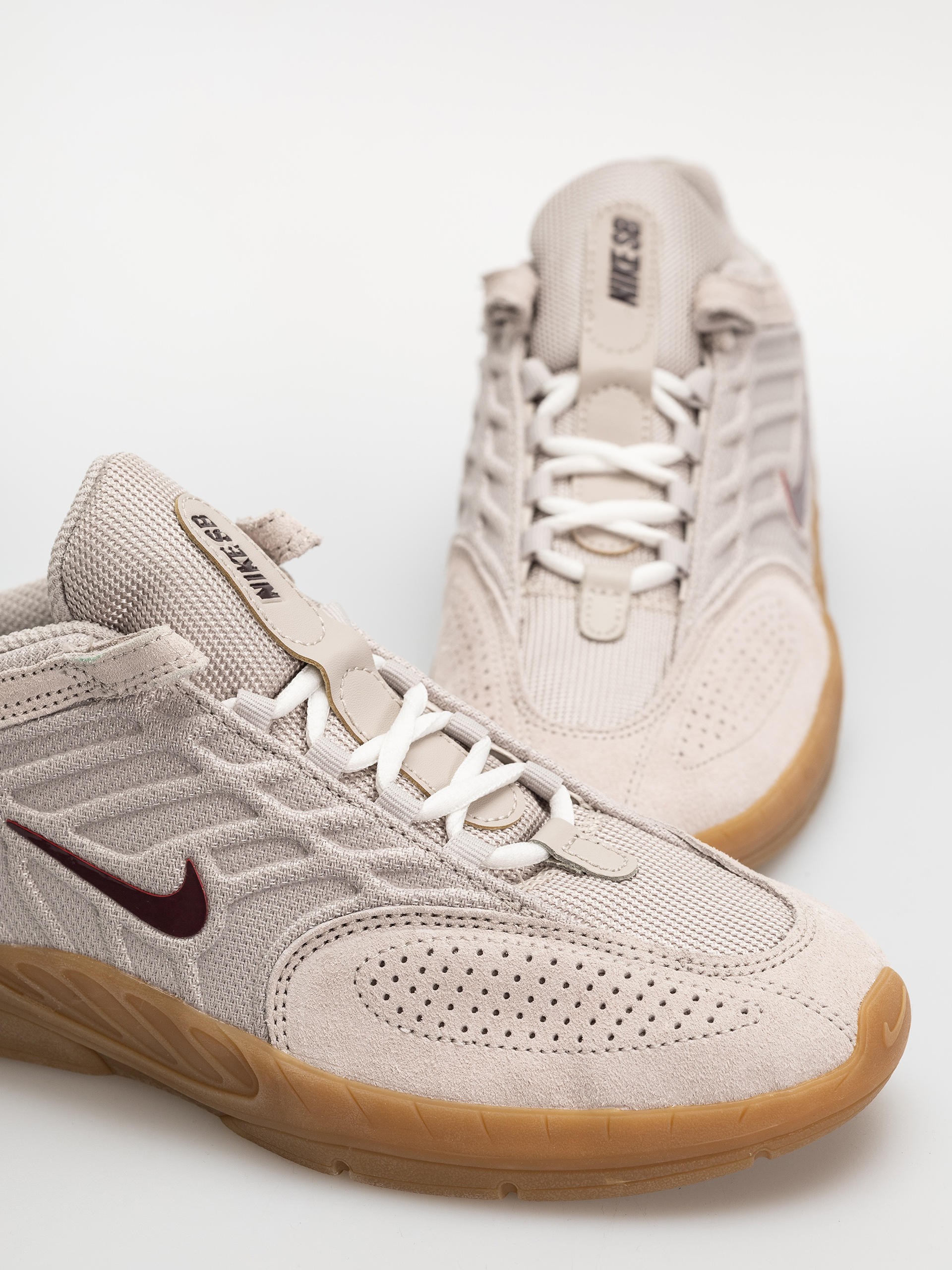 Buty Nike SB Vertebrae (cream ii/burgundy crush phantom)