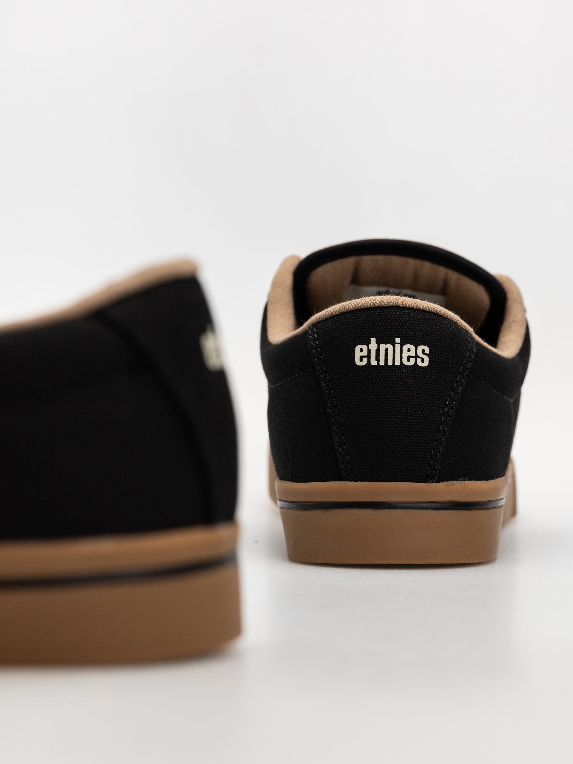 Buty Etnies Jameson 2 Eco (black/silver/gum)