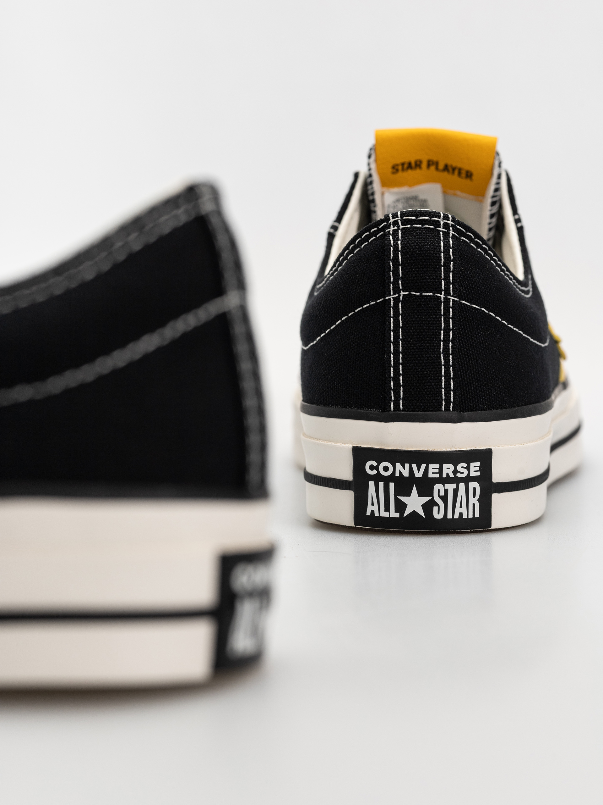 Trampki Converse Star Player 76 Ox (black/gold palm)