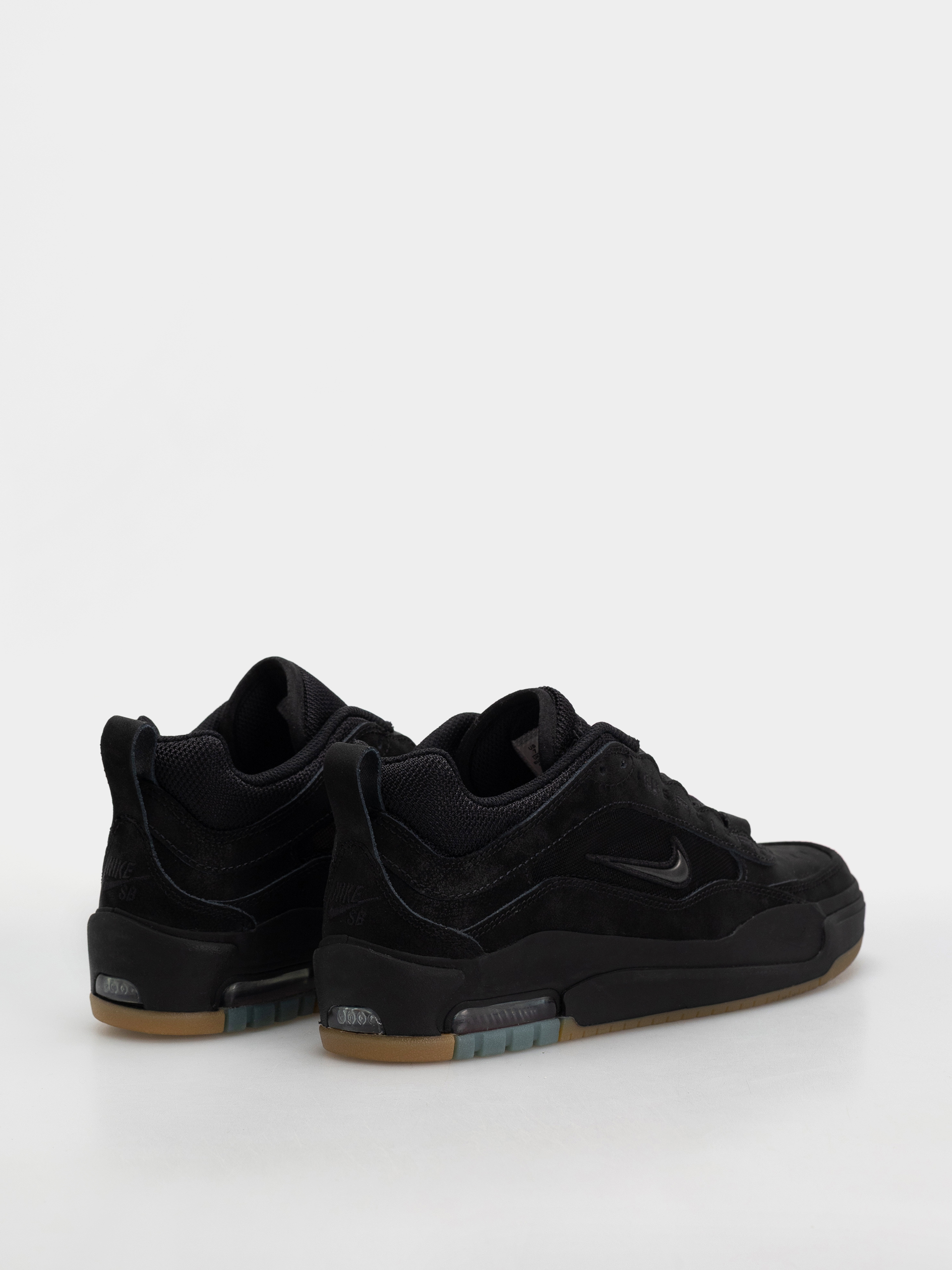 Buty Nike SB Air Max Ishod (black/black black black)