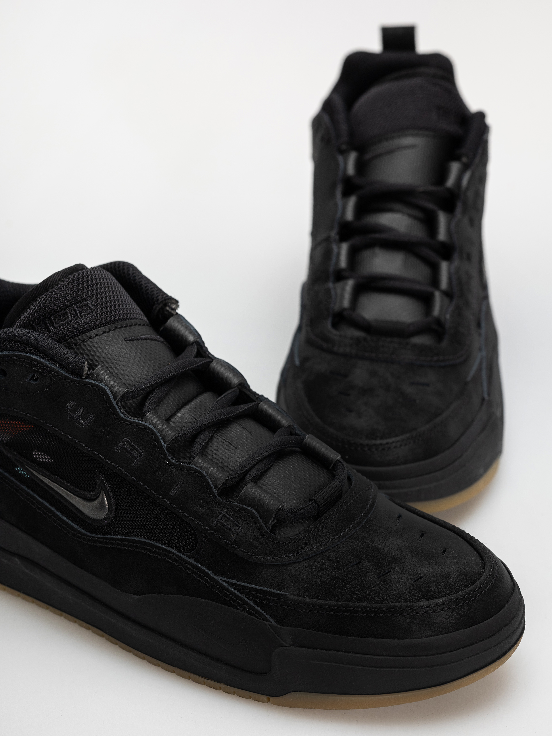 Buty Nike SB Air Max Ishod (black/black black black)