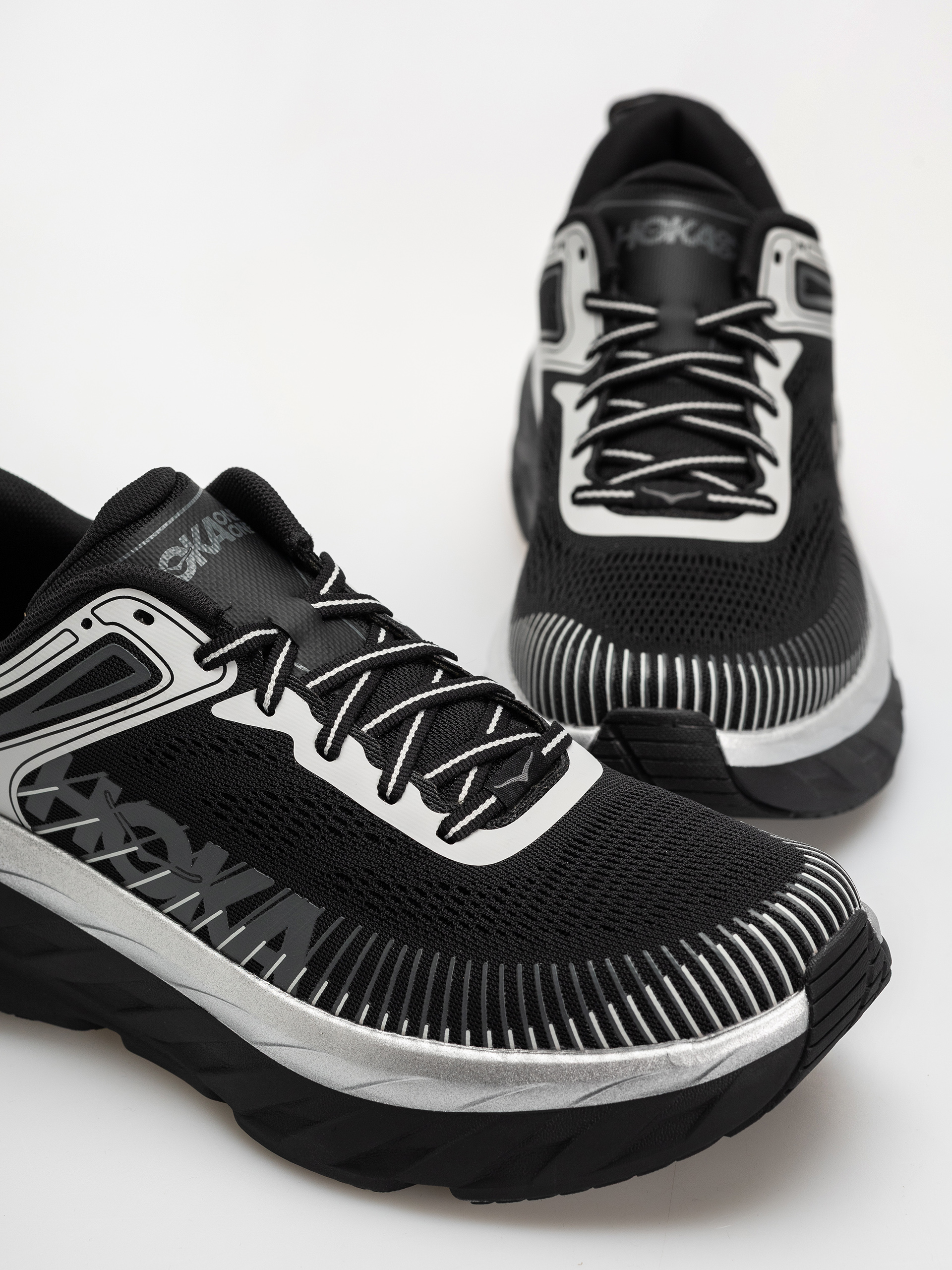 Buty Hoka Bondi 7 (black/stardust)