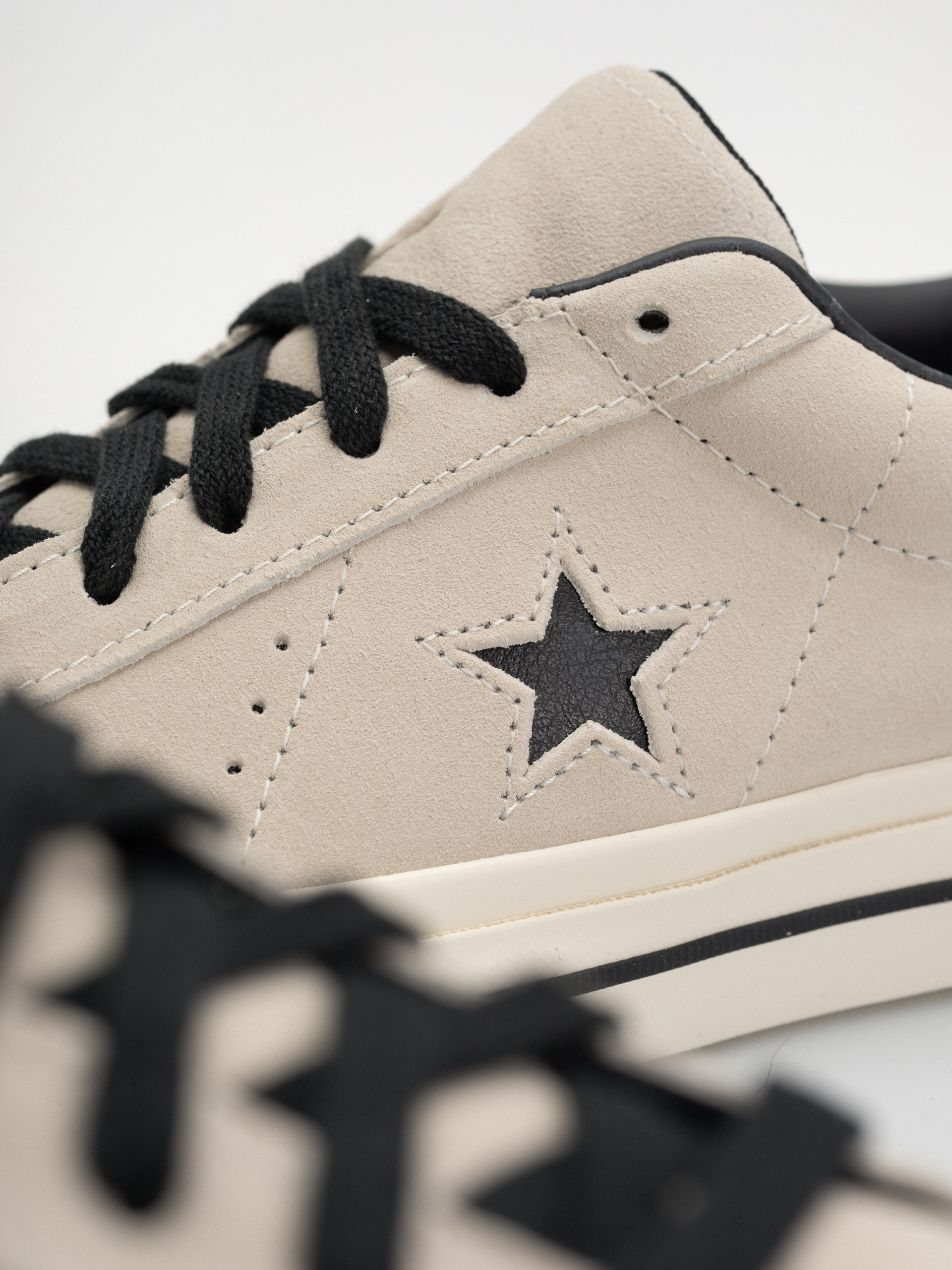 Trampki Converse One Star 95 Ox (egret/black/egret)