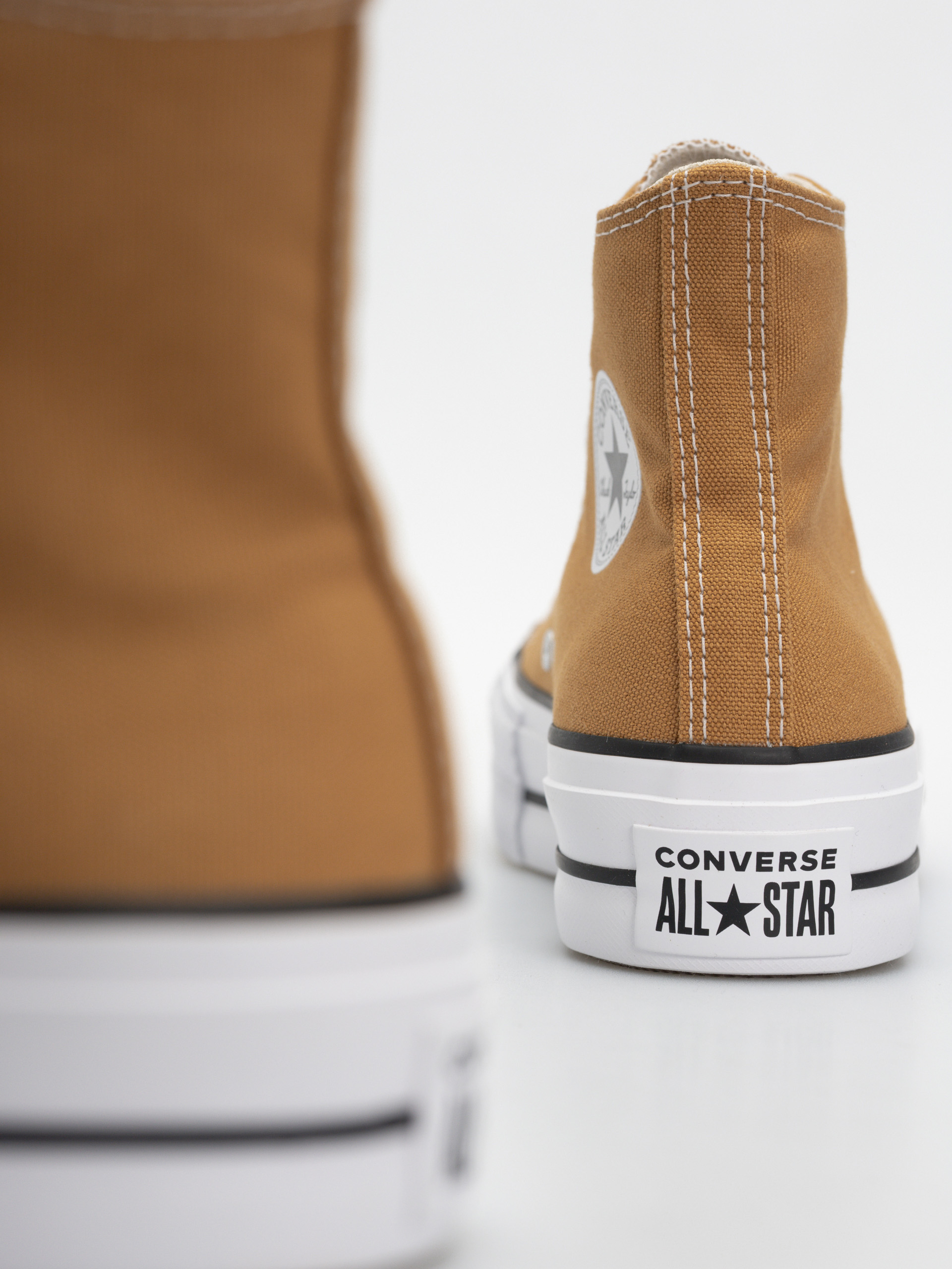 Trampki Converse Chuck Taylor All Star Lift Hi Wmn (honey stick/white/black)