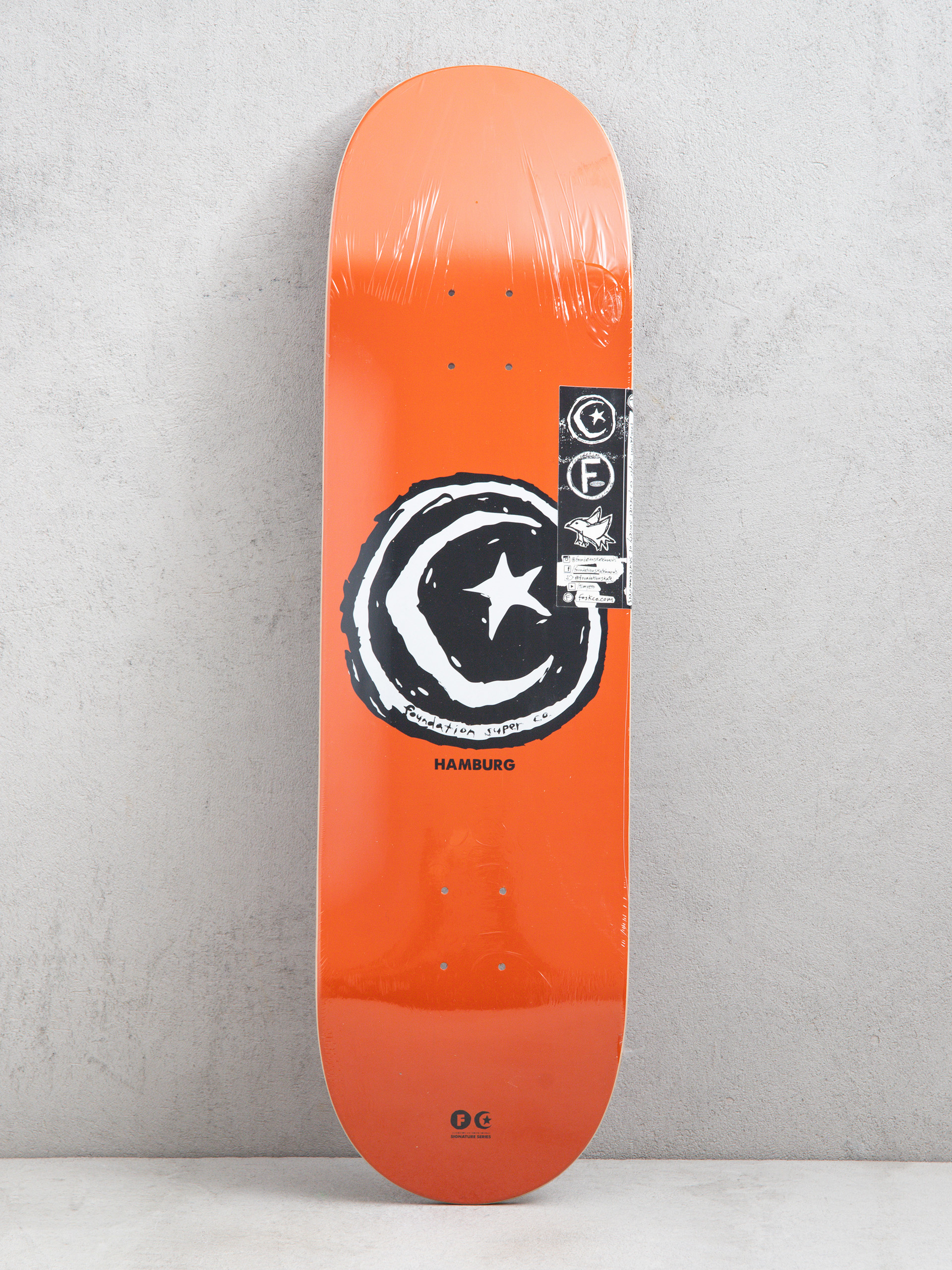 Deck Foundation Hamburg Singature
