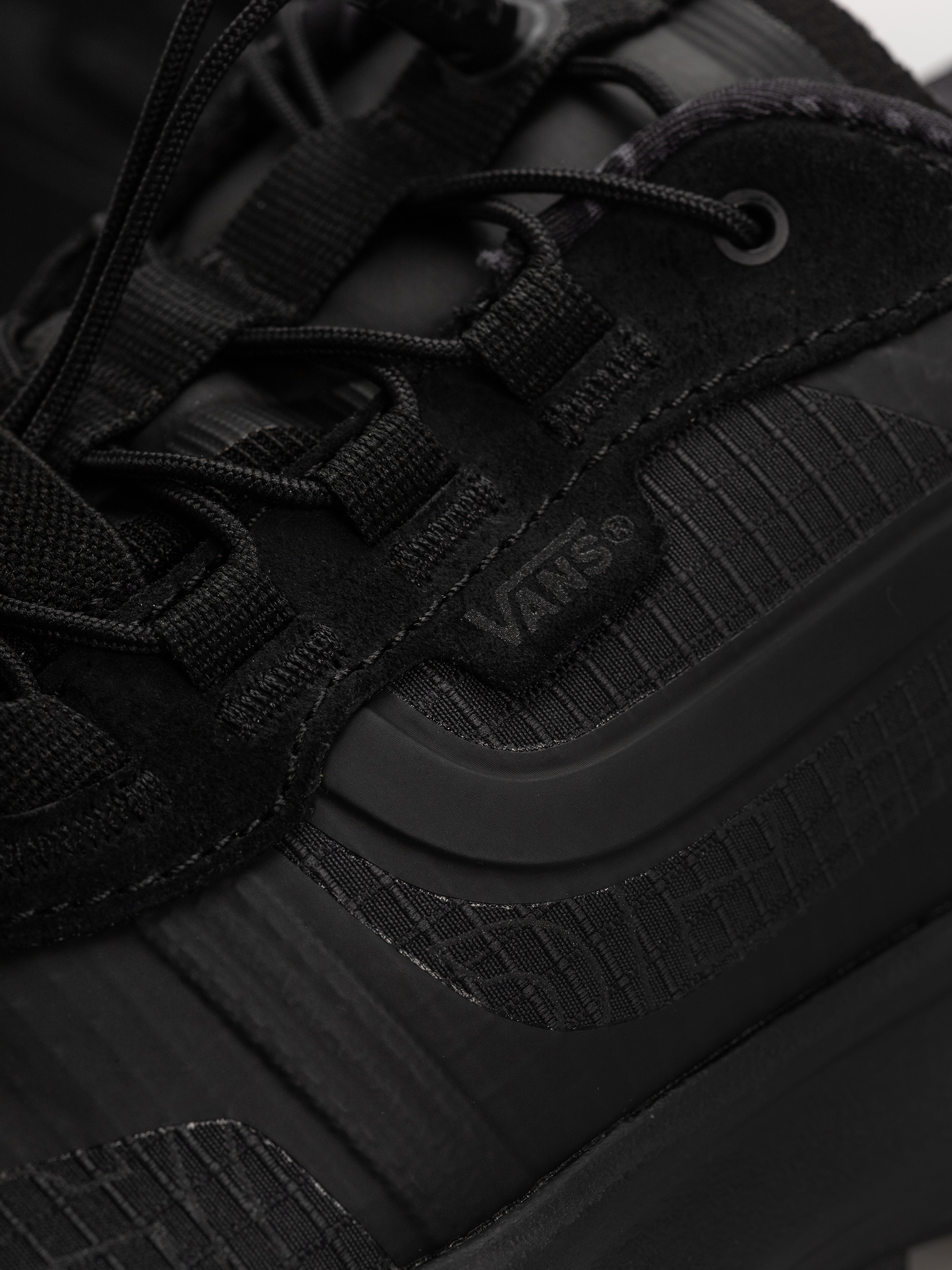 Buty zimowe Vans Crosspath Xc Gore Tex Mte (blackout)