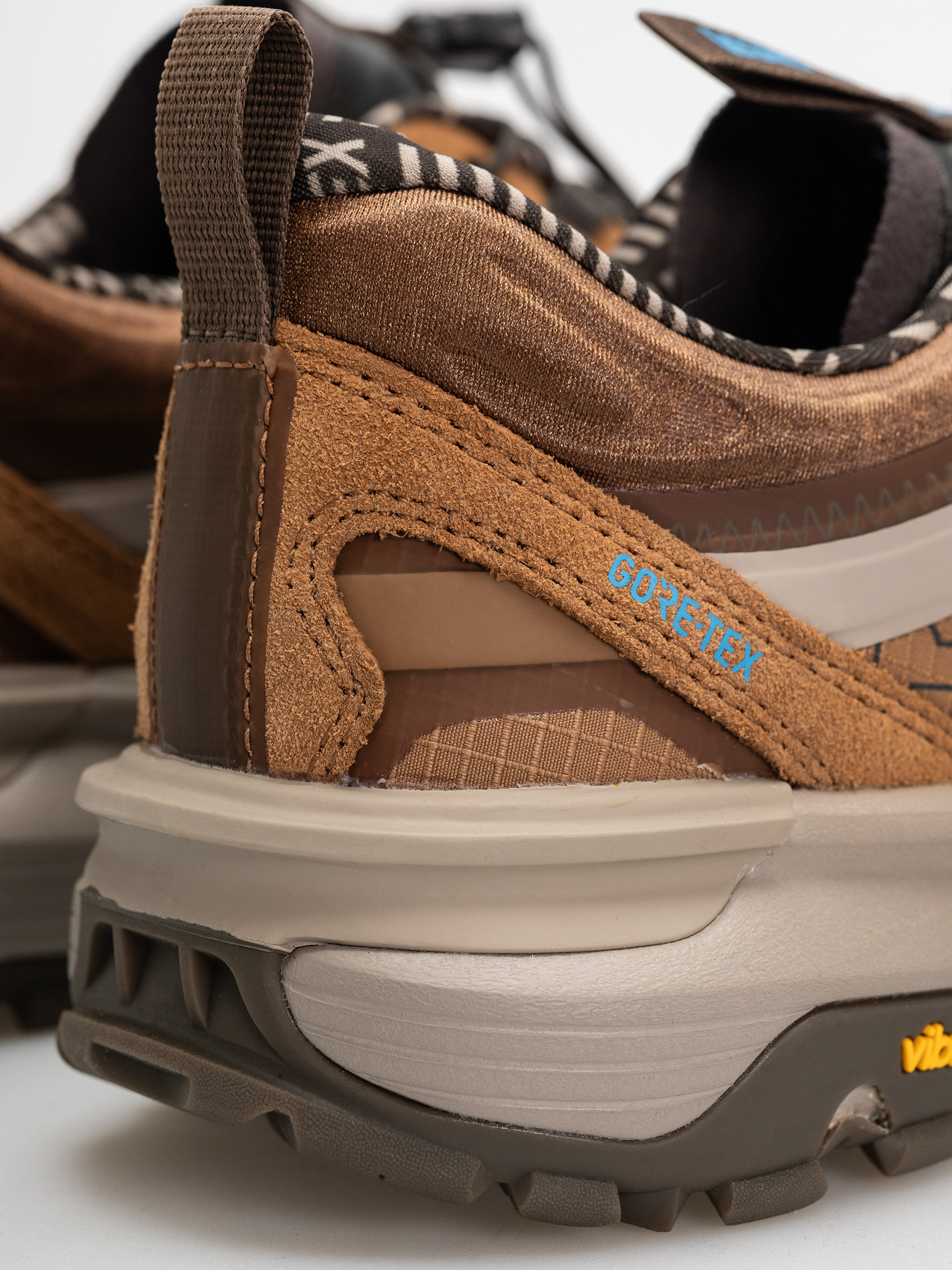 Buty zimowe Vans Crosspath Xc Gore Tex (chipmunk/mushro)