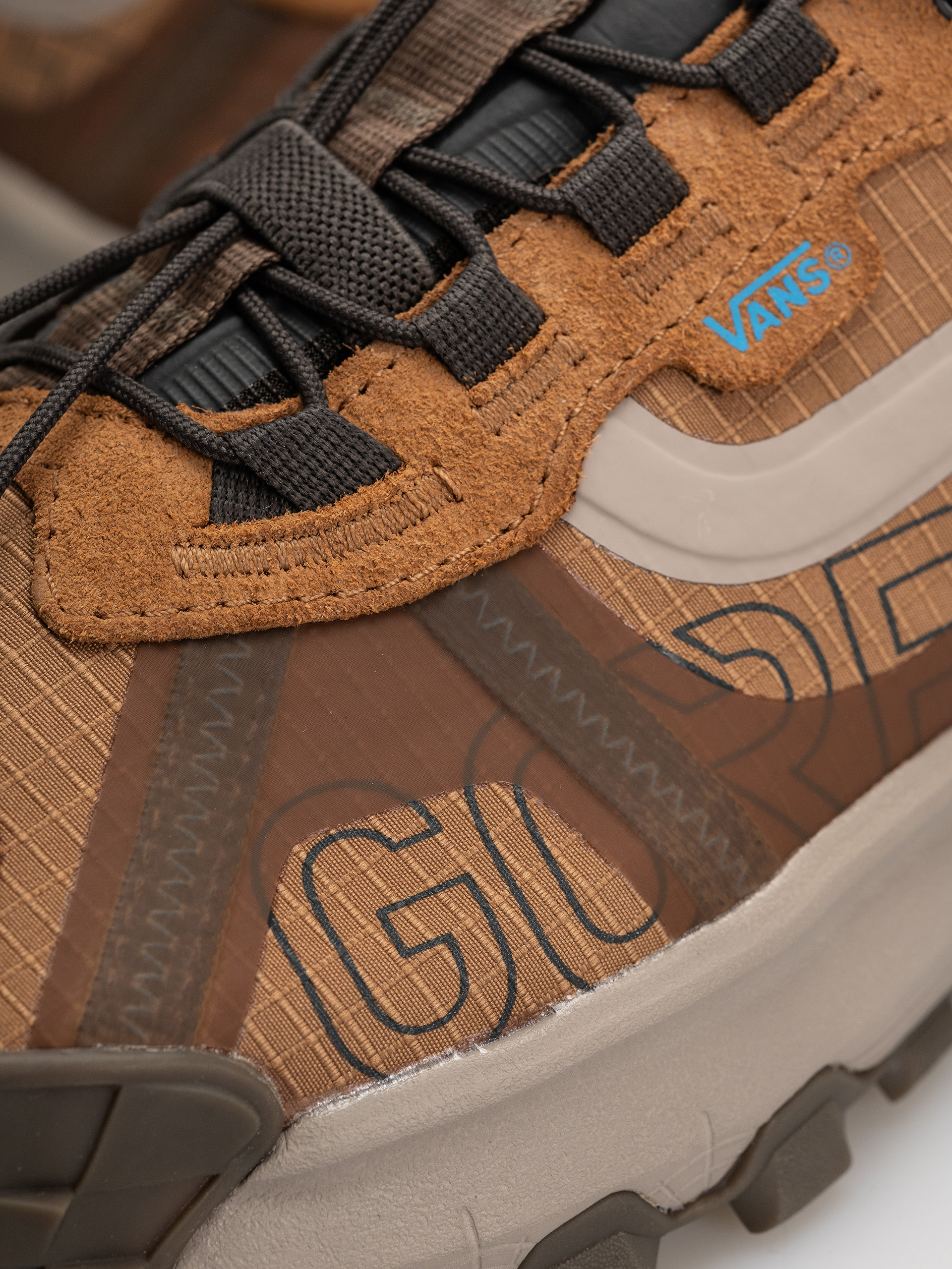 Buty zimowe Vans Crosspath Xc Gore Tex (chipmunk/mushro)