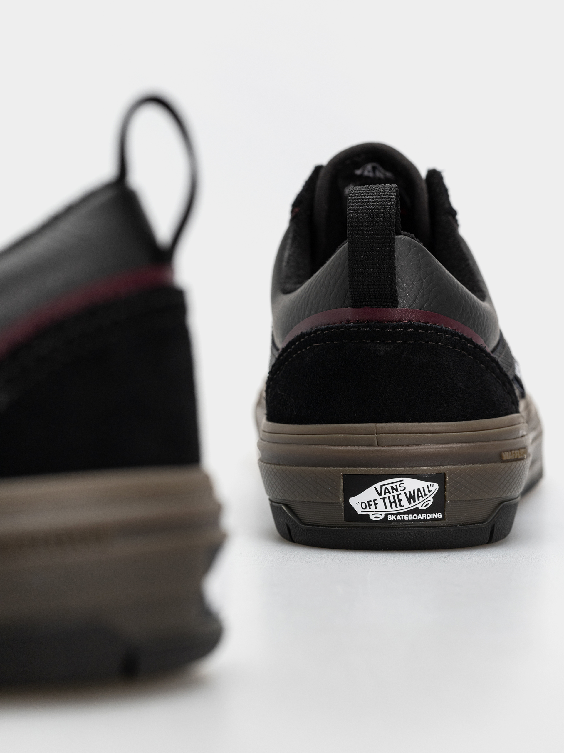 Buty Vans Skate Old Skool Wafflecup (black/dark gum)