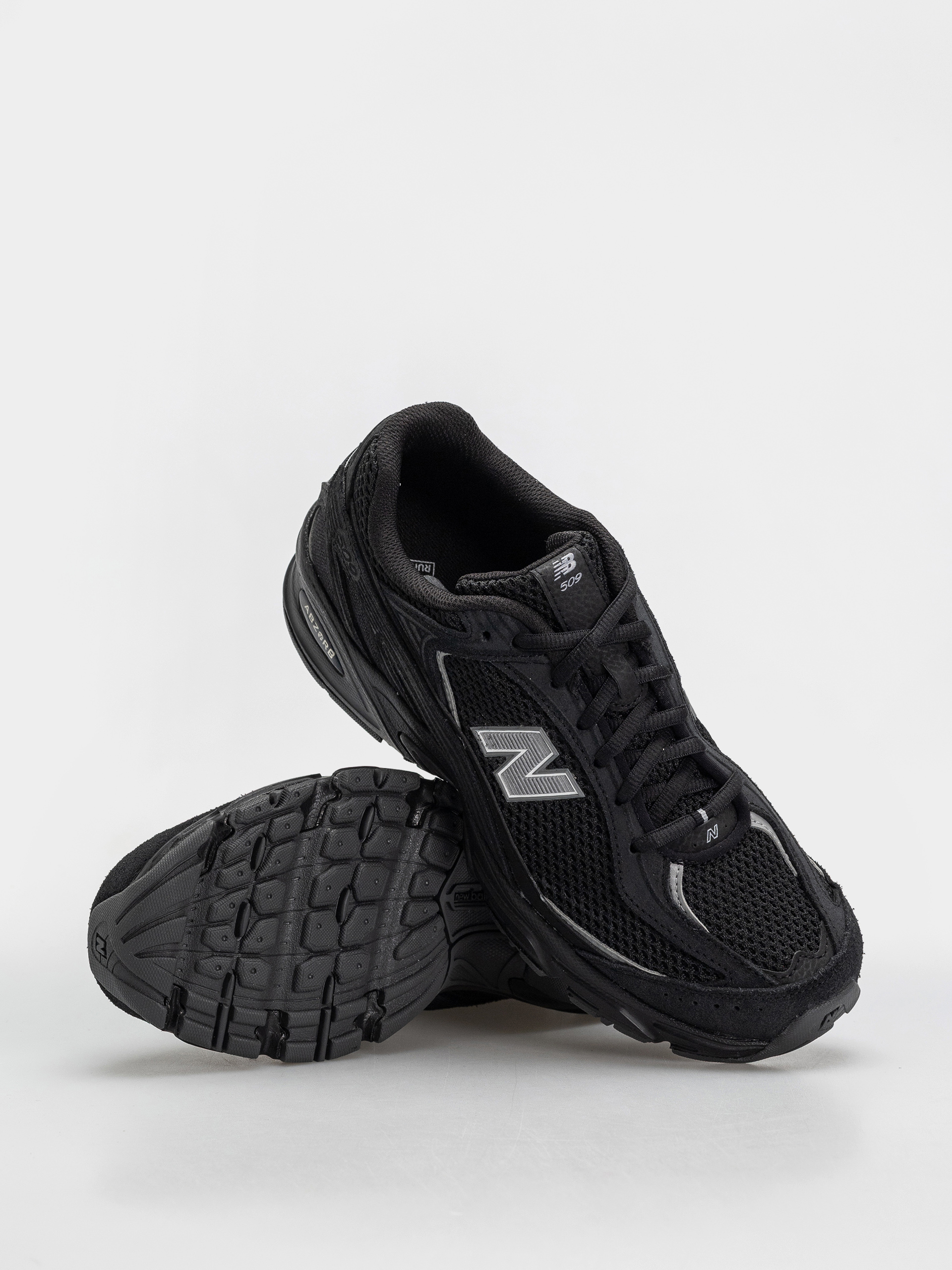 Buty New Balance 509 (black/black)